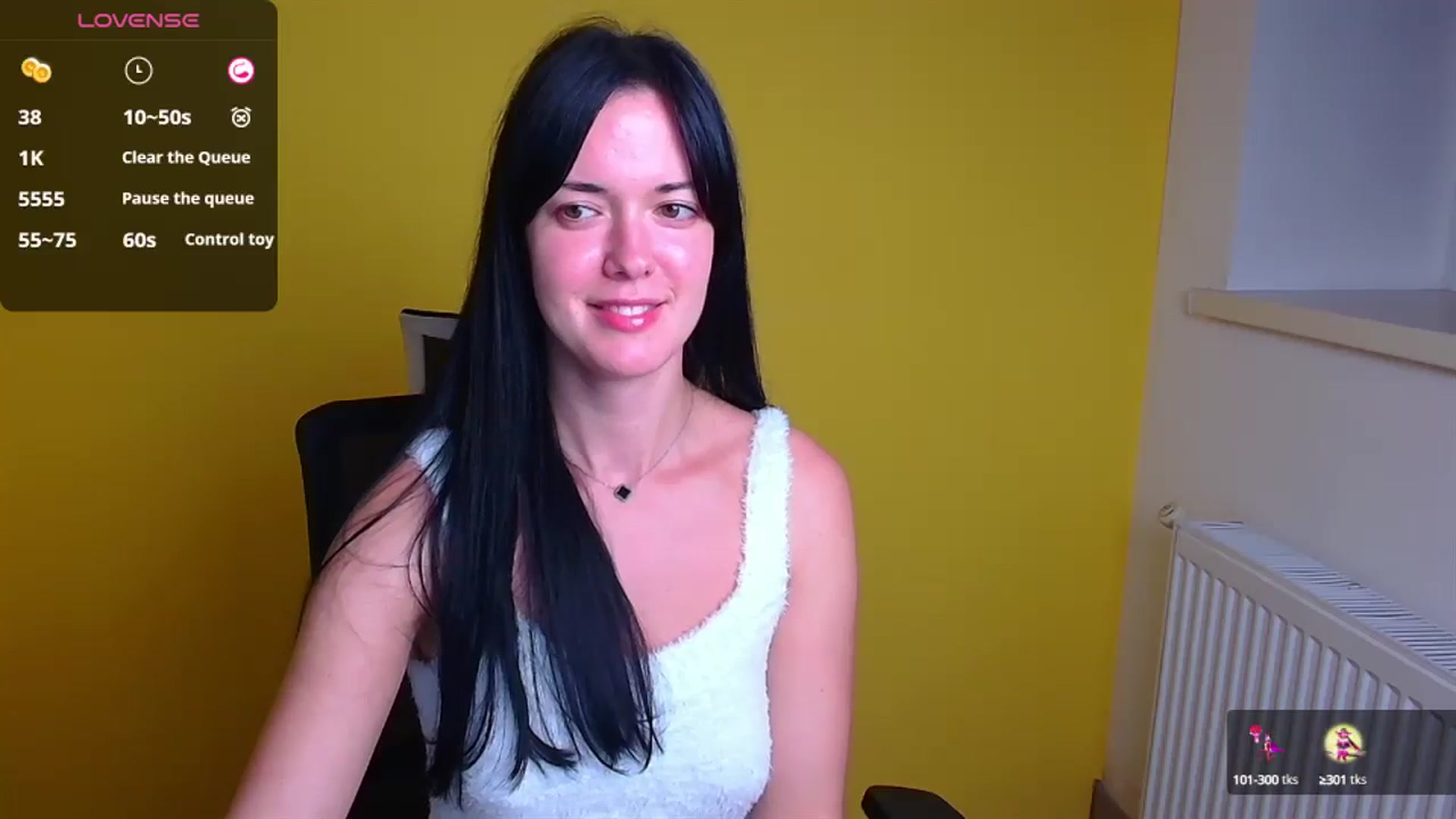 Gallery image thumbnail from Black_Red's myfreecams stream on, 10/13/2024, 15:02 image 4 of 20