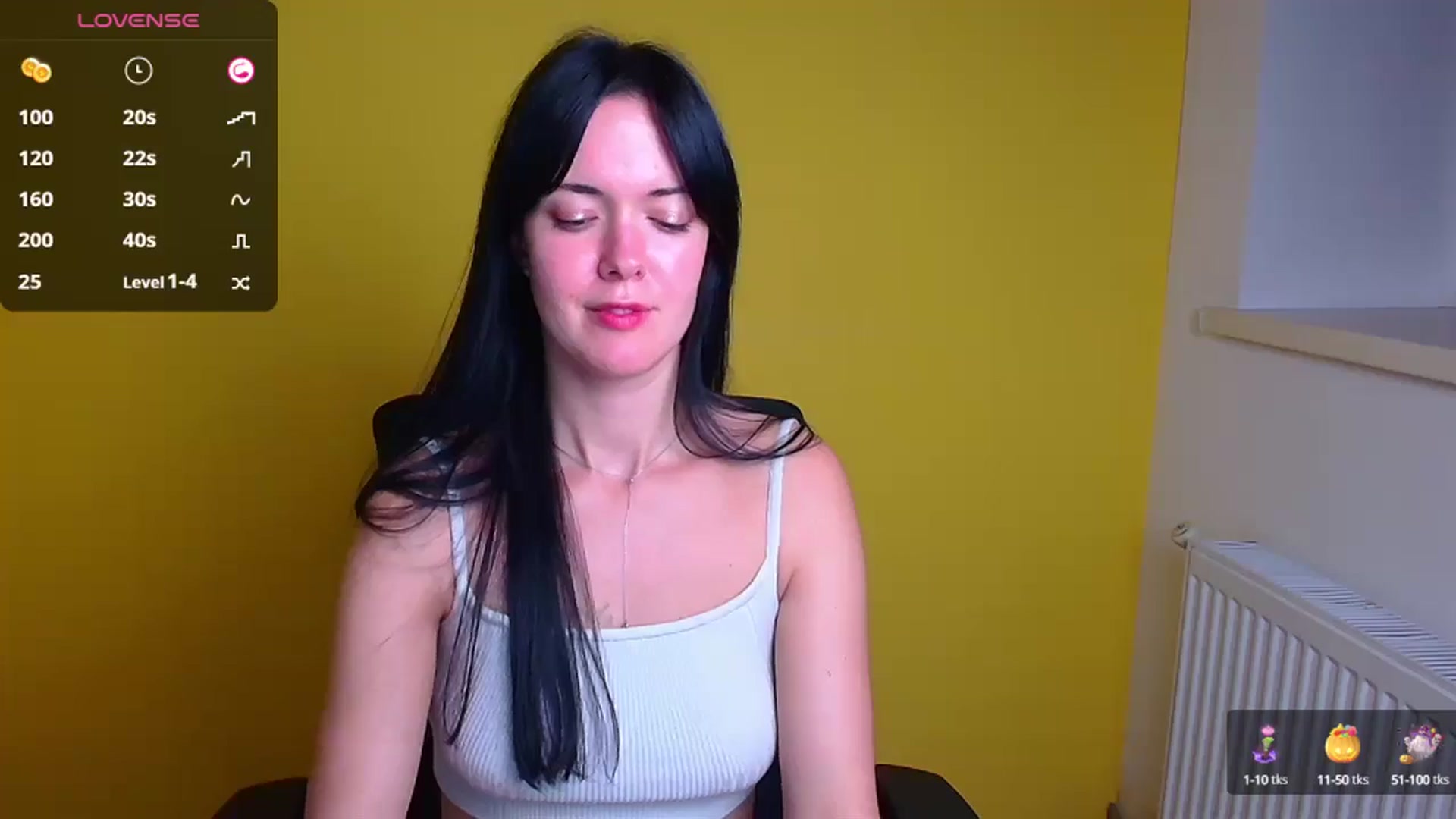 Gallery image thumbnail from Black_Red's myfreecams stream on, 10/14/2024, 20:54 image 8 of 20