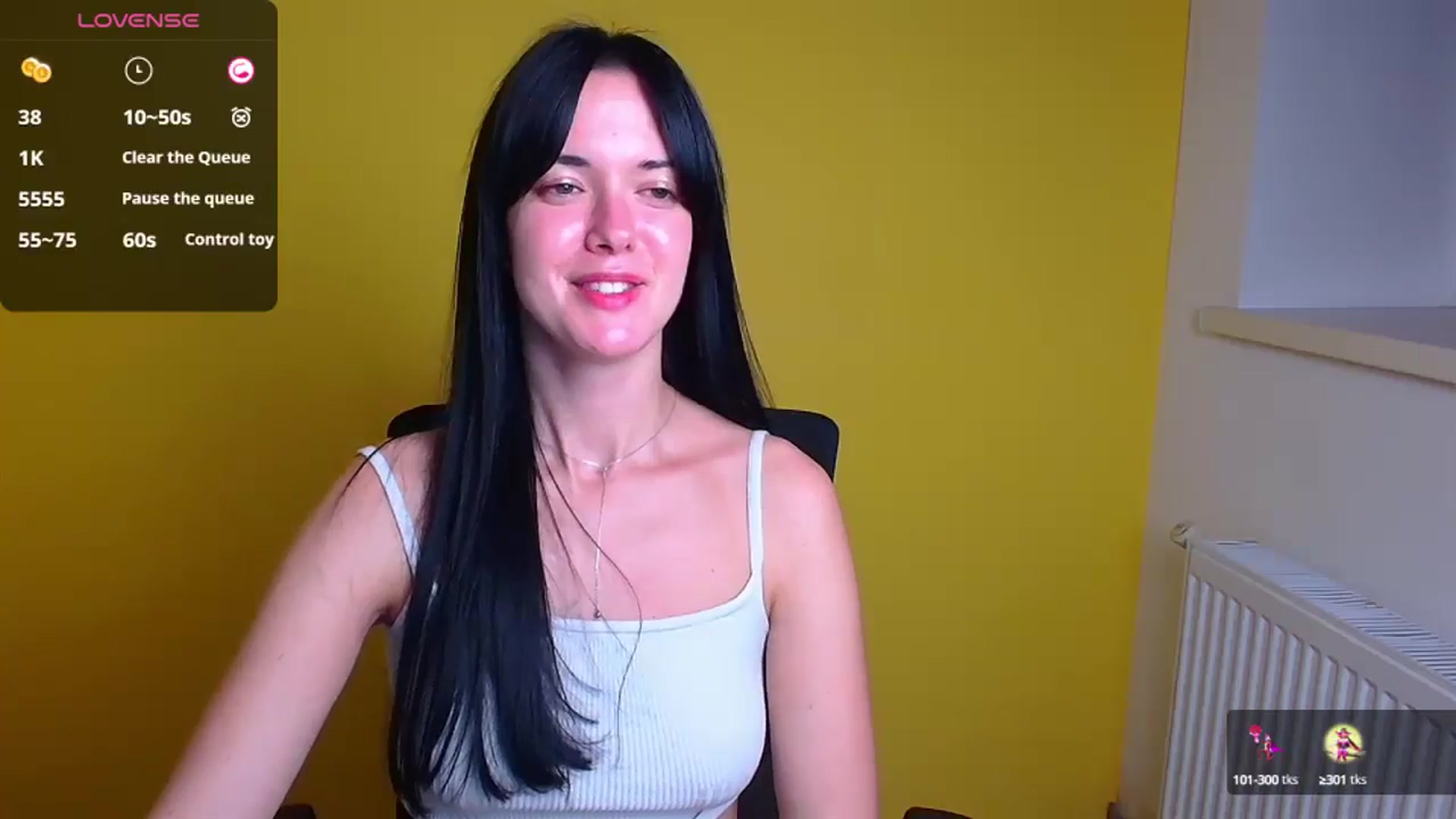 Gallery image thumbnail from Black_Red's myfreecams stream on, 10/14/2024, 20:54 image 15 of 20