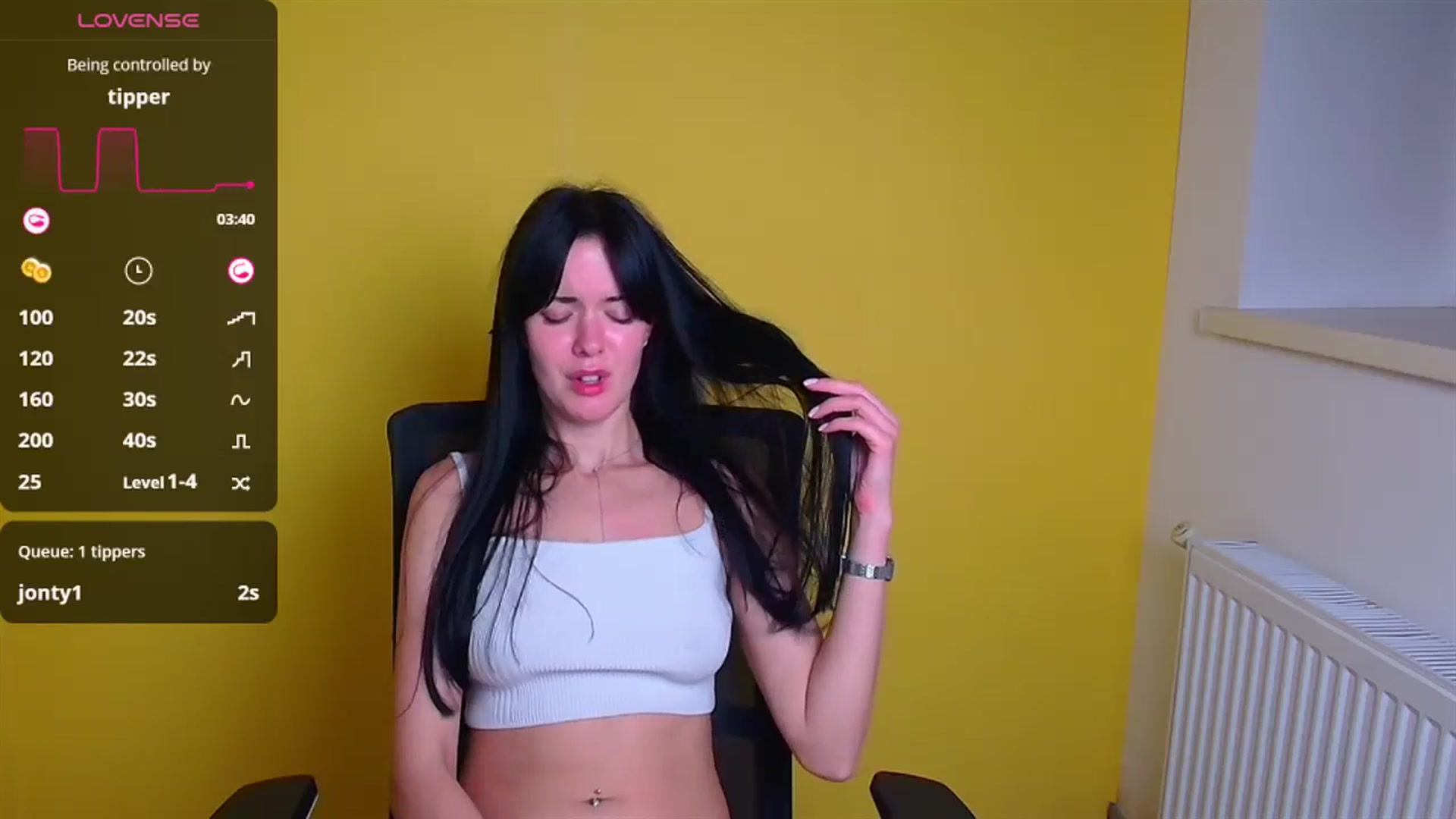 Gallery image thumbnail from Black_Red's myfreecams stream on, 10/14/2024, 20:54 image 12 of 20