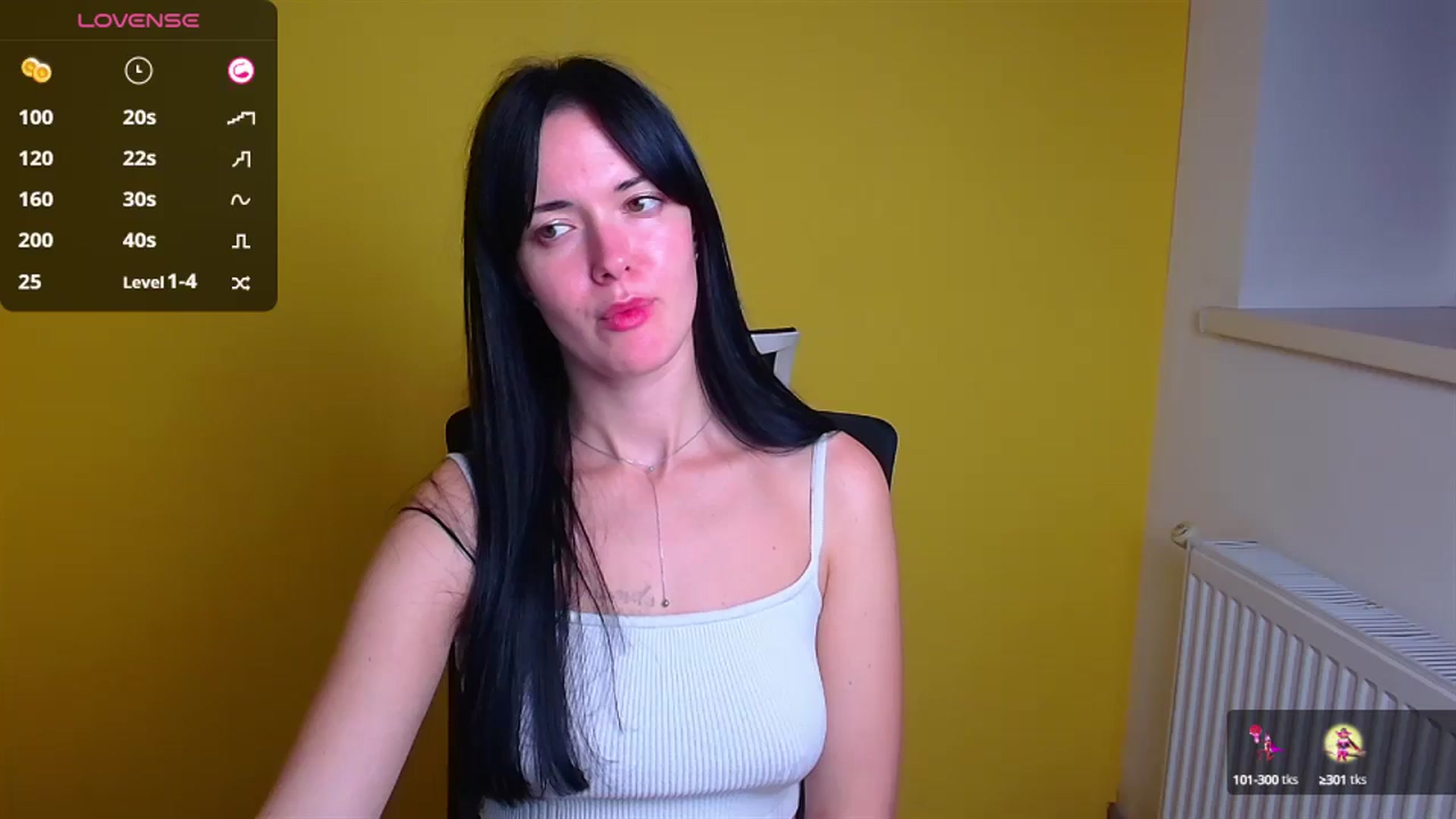 Gallery image thumbnail from Black_Red's myfreecams stream on, 10/14/2024, 20:54 image 1 of 20