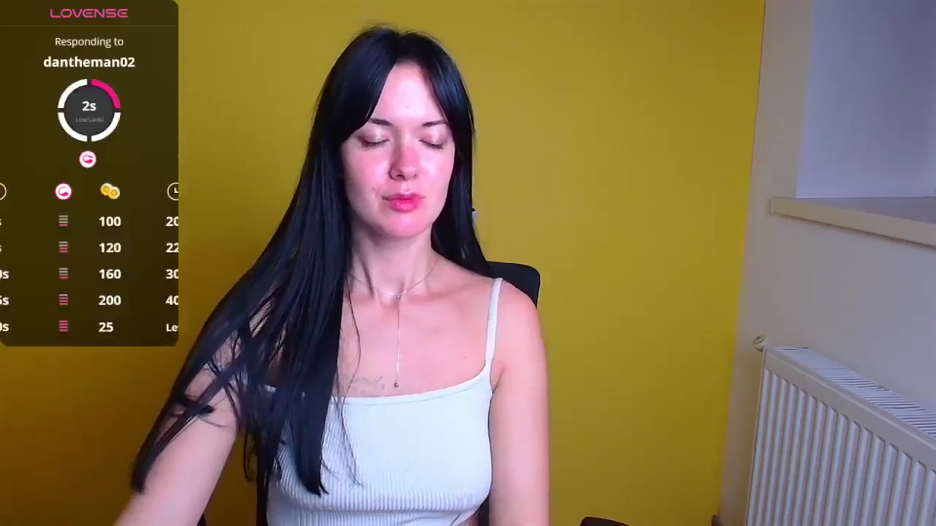 Gallery image thumbnail from Black_Red's myfreecams stream on, 10/14/2024, 20:54 image 16 of 20