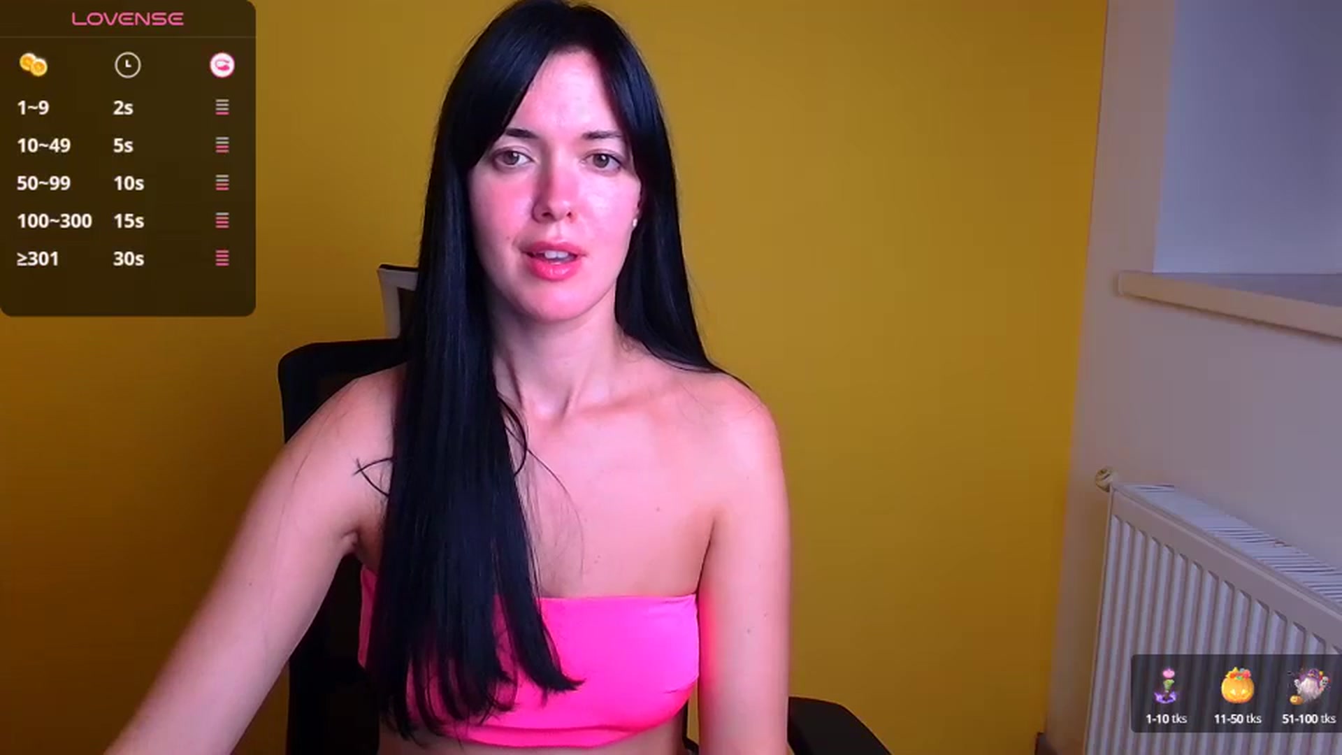 Gallery image thumbnail from Black_Red's myfreecams stream on, 10/16/2024, 20:08 image 8 of 20