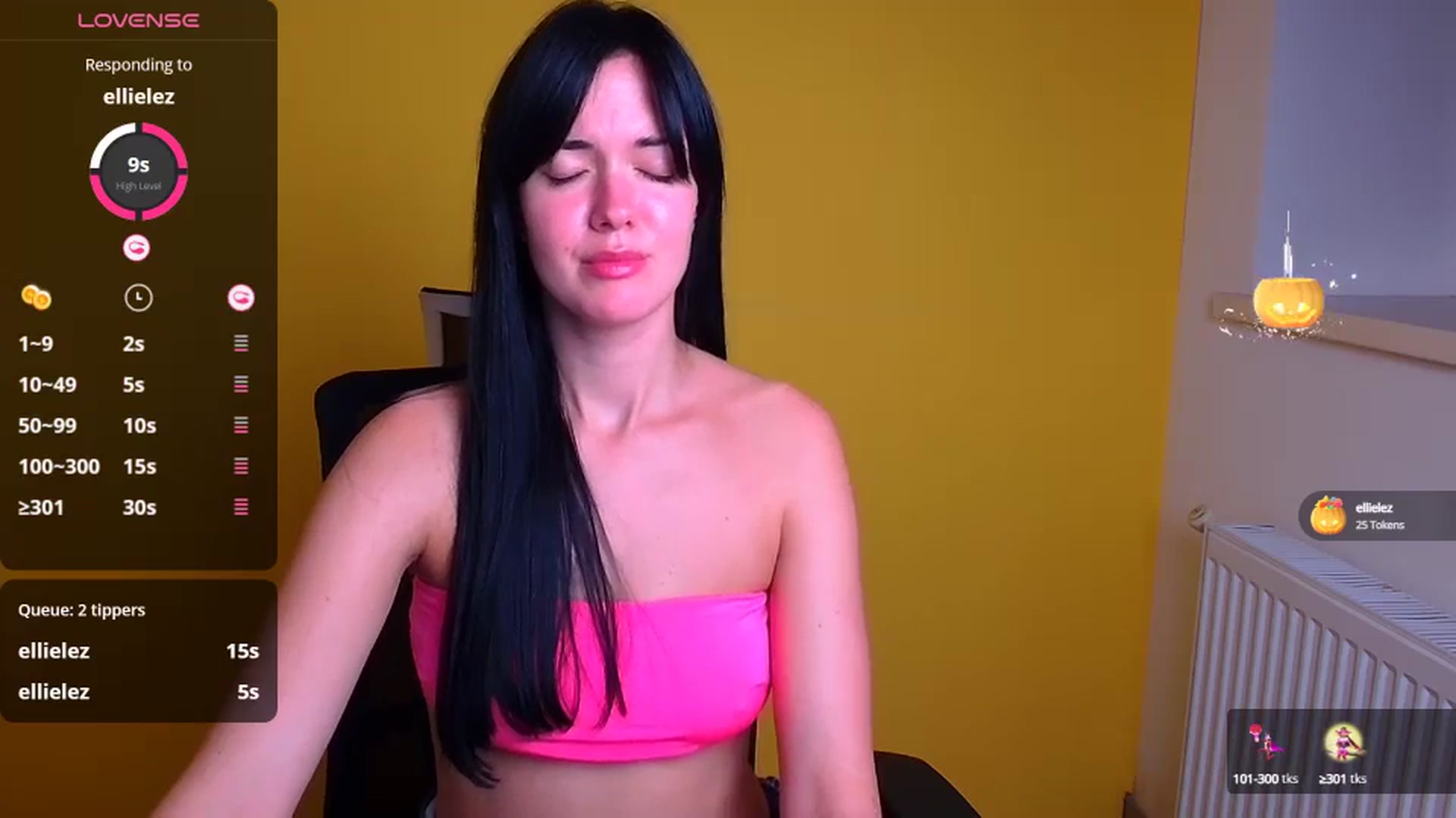 Gallery image thumbnail from Black_Red's myfreecams stream on, 10/16/2024, 20:08 image 12 of 20