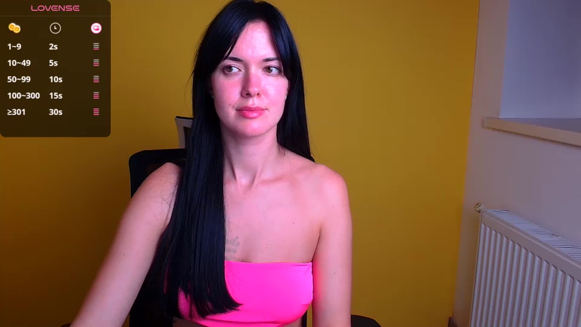 Gallery image thumbnail from Black_Red's myfreecams stream on, 10/16/2024, 20:08 image 20 of 20