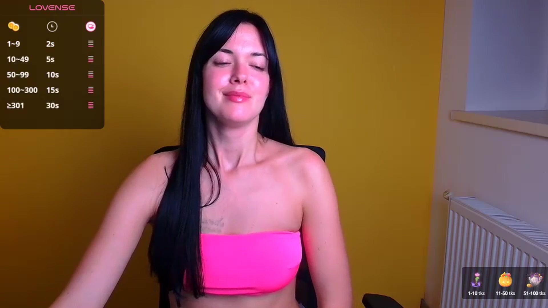 Gallery image thumbnail from Black_Red's myfreecams stream on, 10/16/2024, 21:28 image 8 of 20