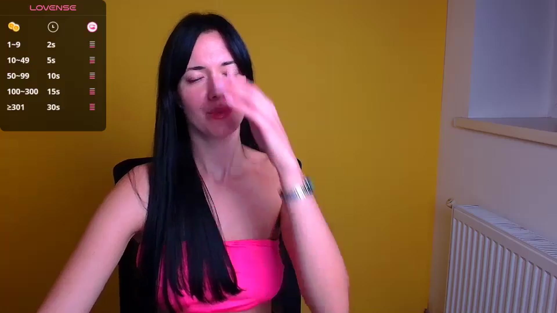 Gallery image thumbnail from Black_Red's myfreecams stream on, 10/17/2024, 24:50 image 2 of 20