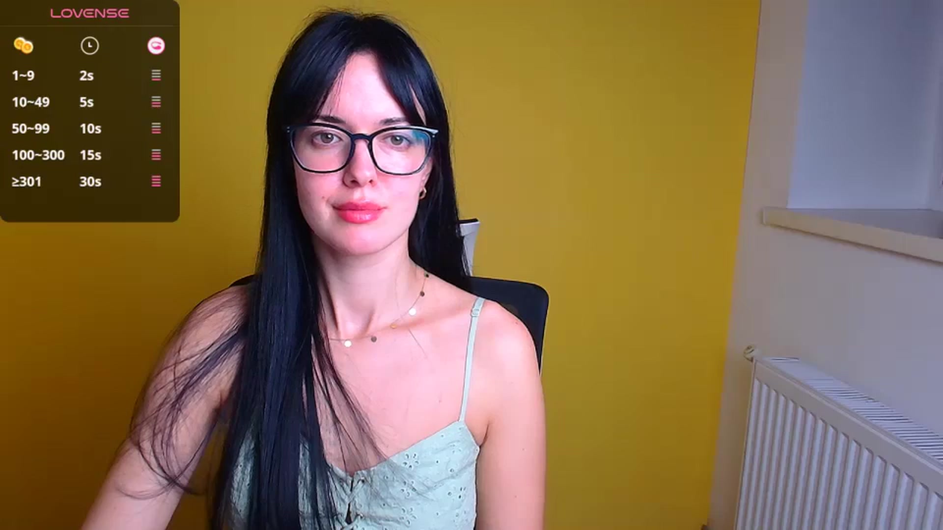 Gallery image thumbnail from Black_Red's myfreecams stream on, 10/19/2024, 08:25 image 18 of 20
