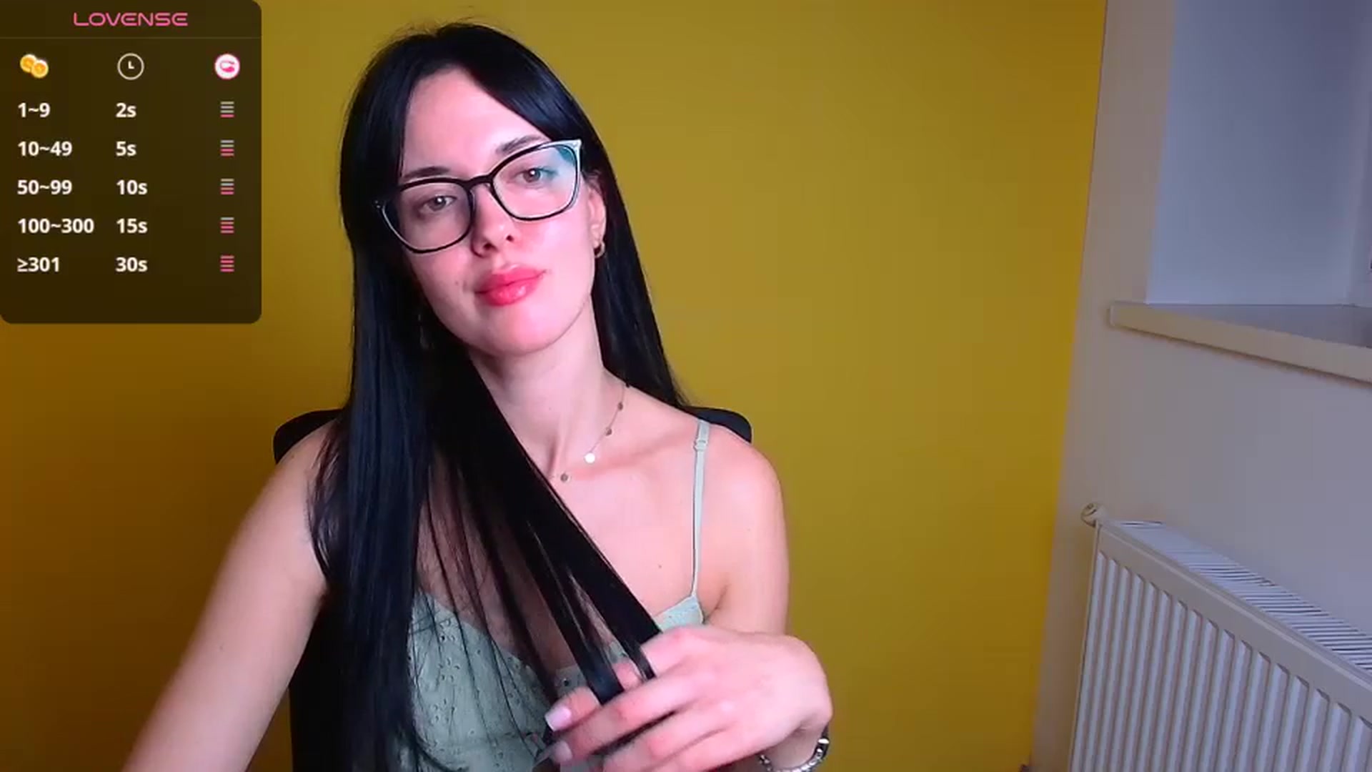 Gallery image thumbnail from Black_Red's myfreecams stream on, 10/19/2024, 08:25 image 20 of 20