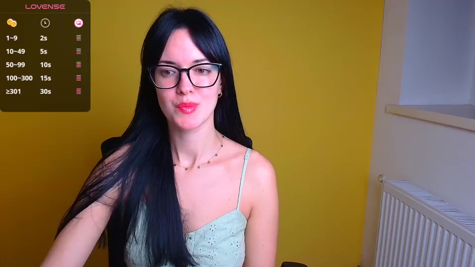 Gallery image thumbnail from Black_Red's myfreecams stream on, 10/19/2024, 08:25 image 2 of 20