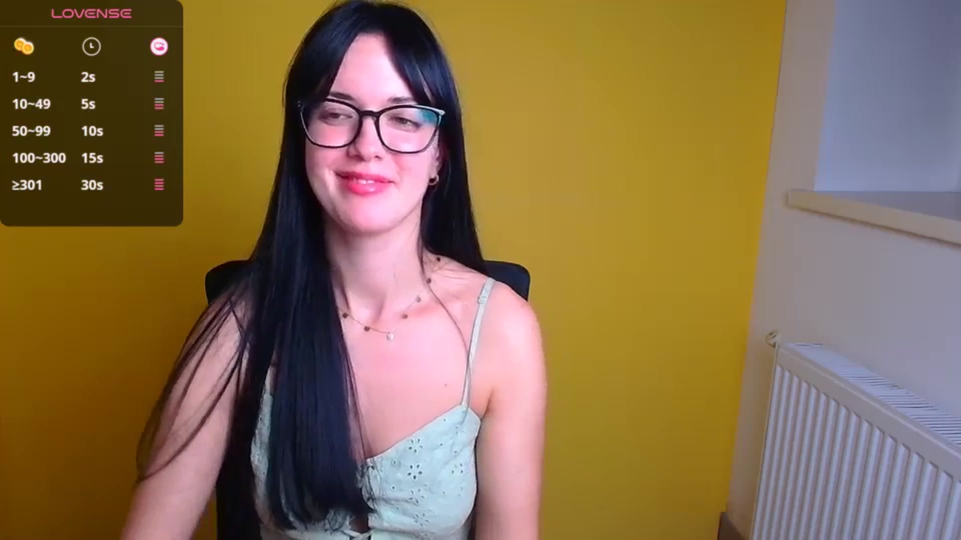 Gallery image thumbnail from Black_Red's myfreecams stream on, 10/19/2024, 09:03 image 12 of 20