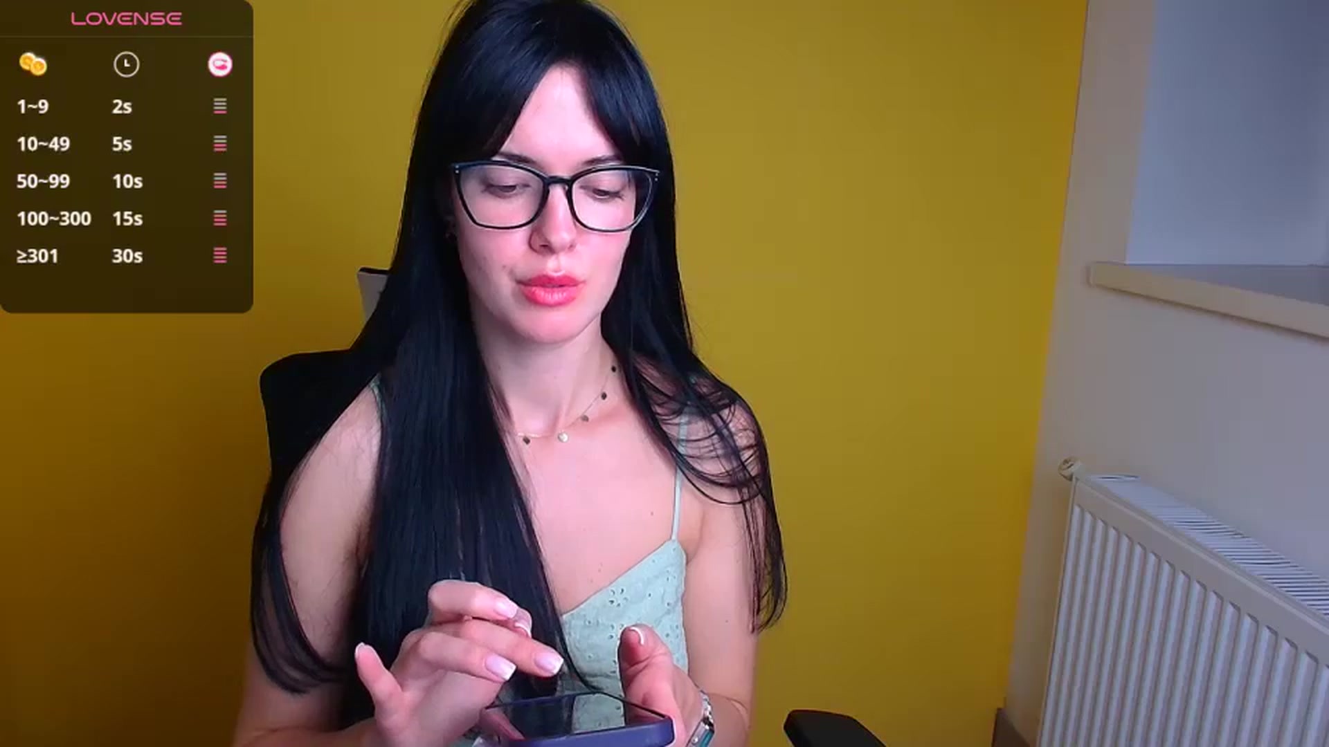 Gallery image thumbnail from Black_Red's myfreecams stream on, 10/19/2024, 09:03 image 20 of 20