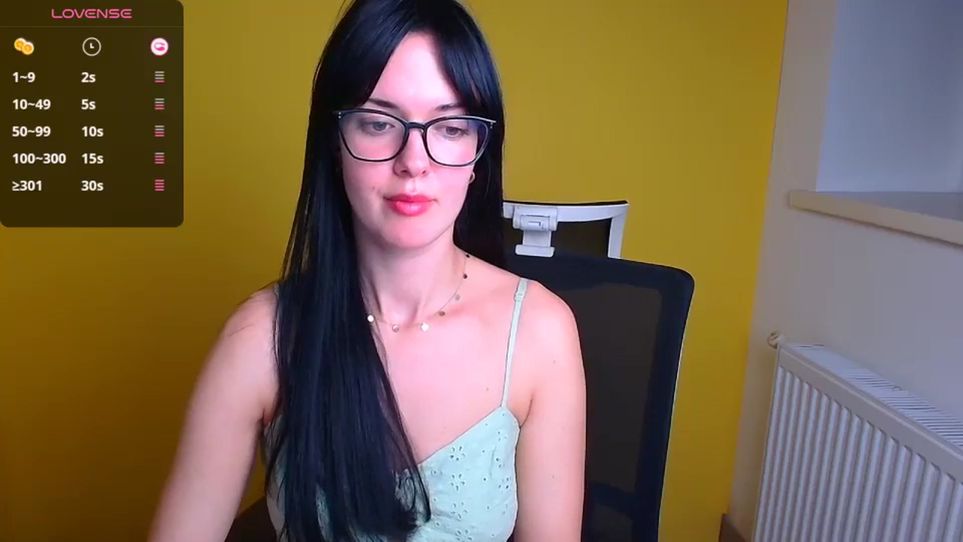 Gallery image thumbnail from Black_Red's myfreecams stream on, 10/19/2024, 09:03 image 18 of 20