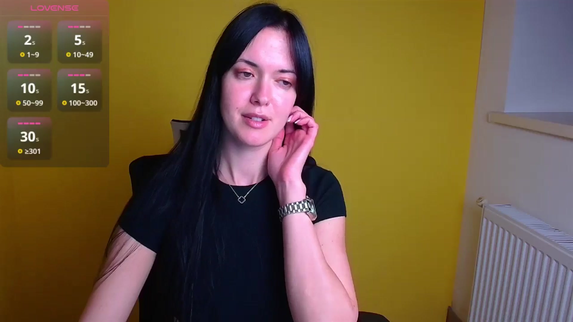 Gallery image thumbnail from Black_Red's myfreecams stream on, 11/04/2024, 10:21 image 4 of 20