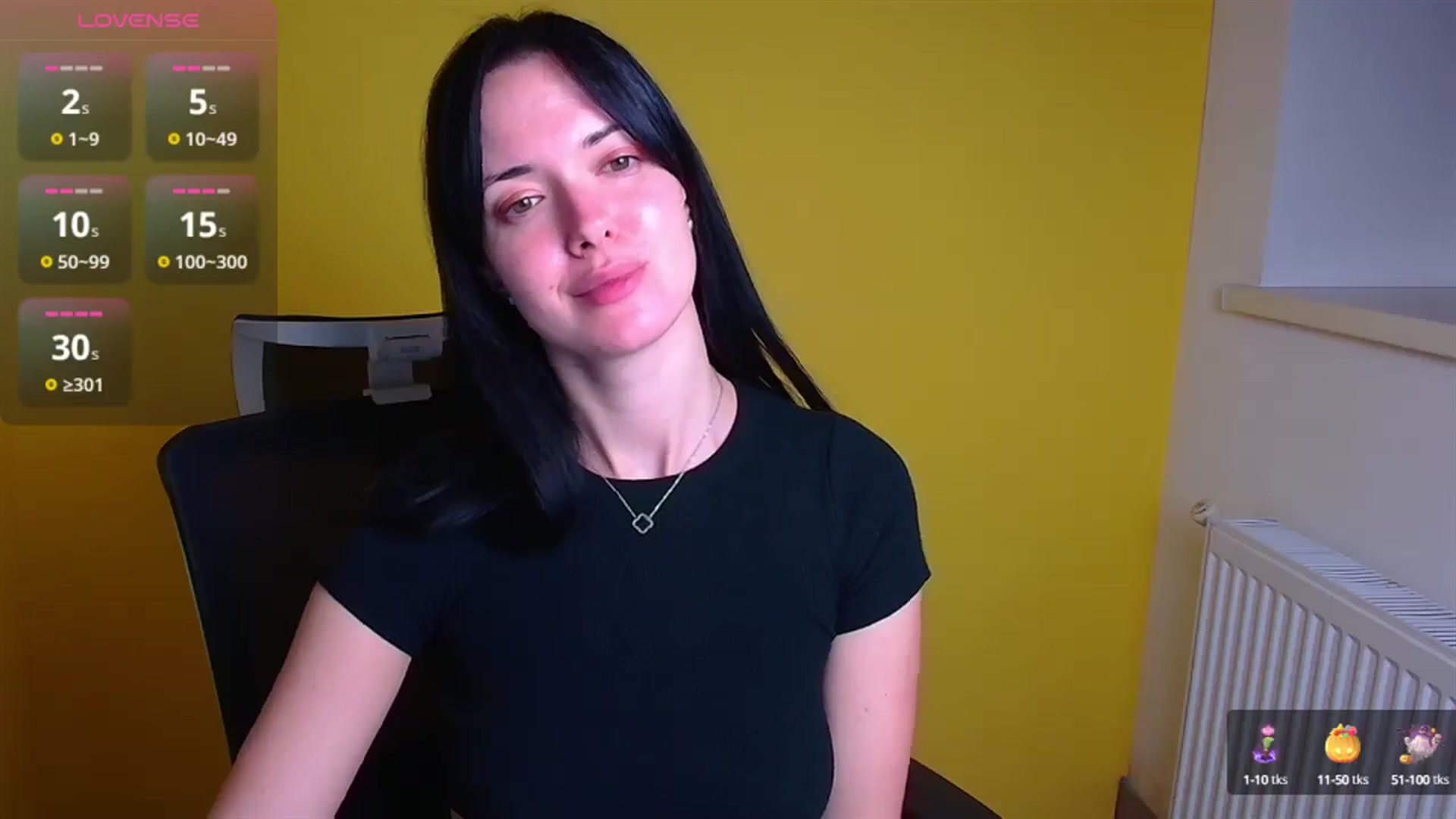 Gallery image thumbnail from Black_Red's myfreecams stream on, 11/04/2024, 11:03 image 2 of 20