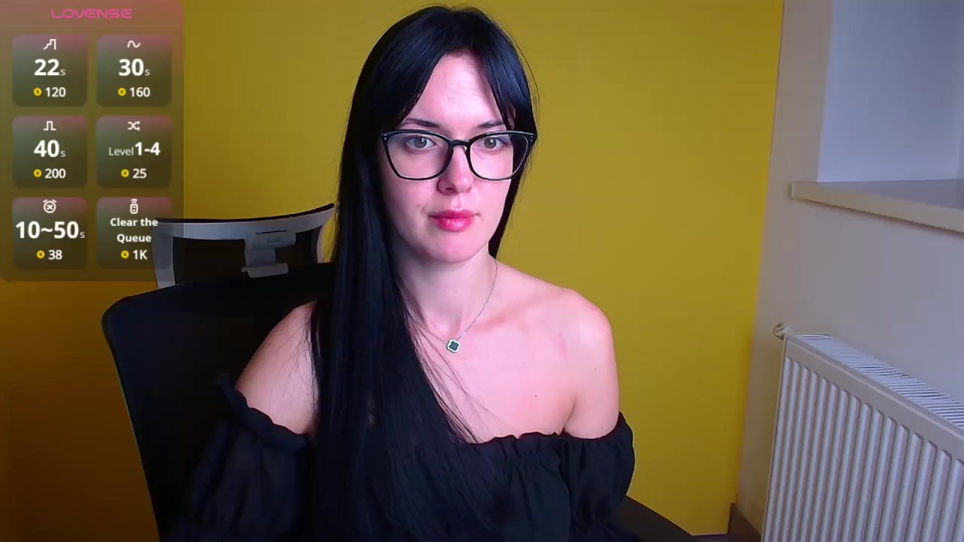 Gallery image thumbnail from Black_Red's myfreecams stream on, 11/08/2024, 17:20 image 2 of 20