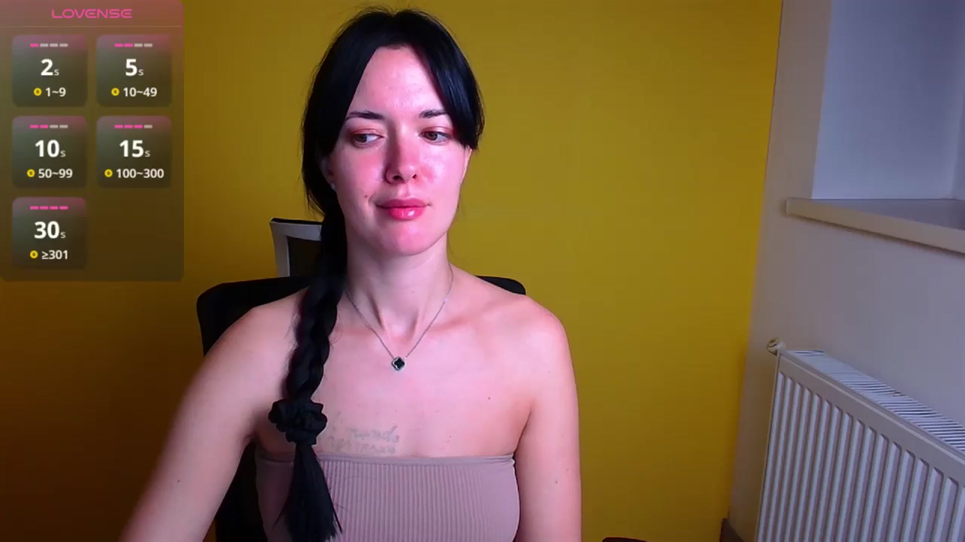 Gallery image thumbnail from Black_Red's myfreecams stream on, 11/09/2024, 07:58 image 7 of 20