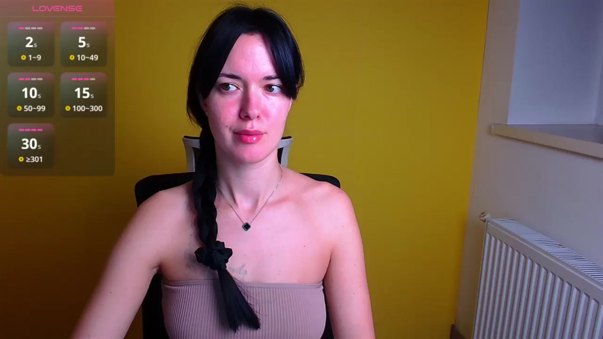 Gallery image thumbnail from Black_Red's myfreecams stream on, 11/09/2024, 07:58 image 5 of 20
