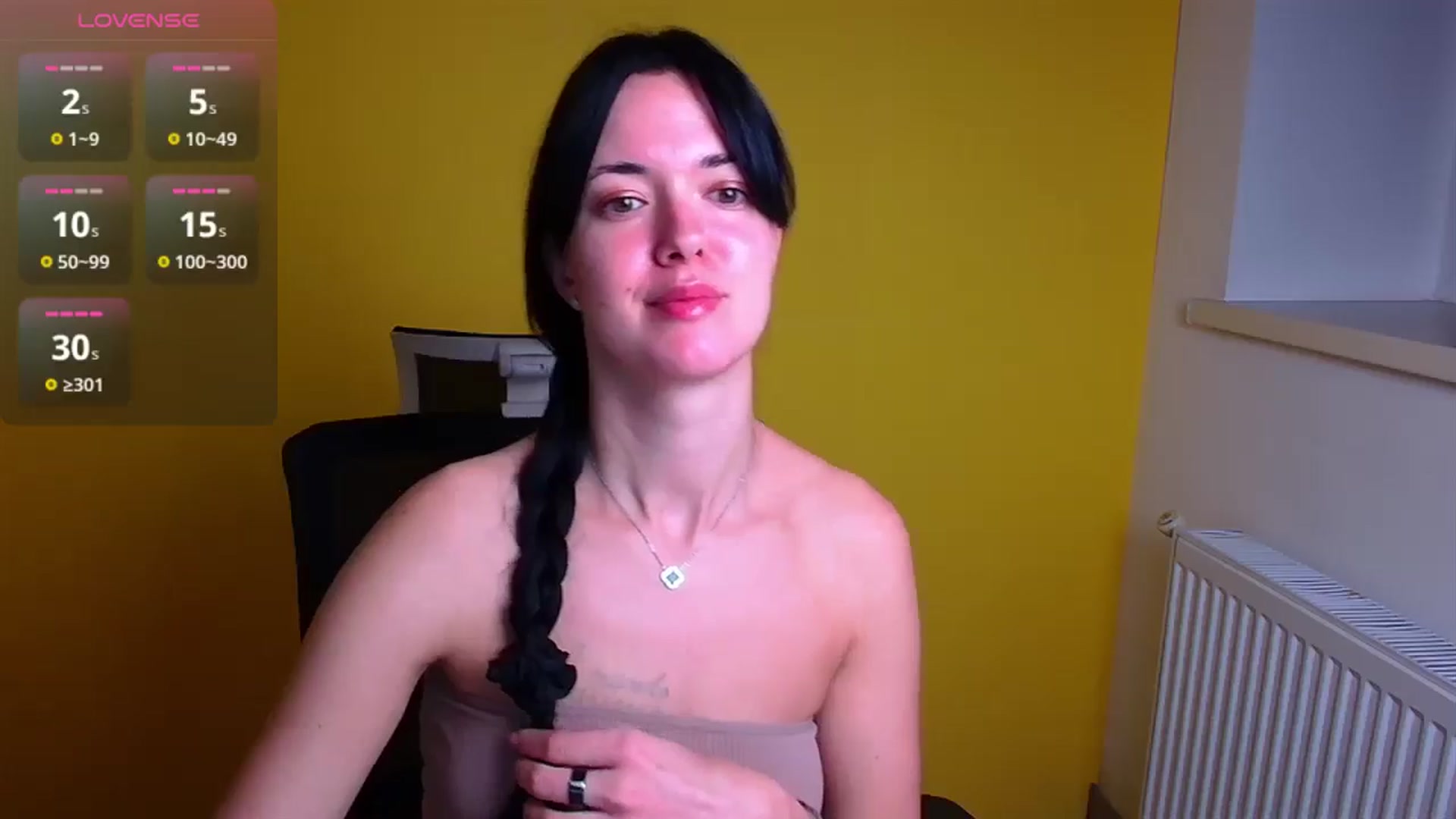 Gallery image thumbnail from Black_Red's myfreecams stream on, 11/09/2024, 07:58 image 4 of 20