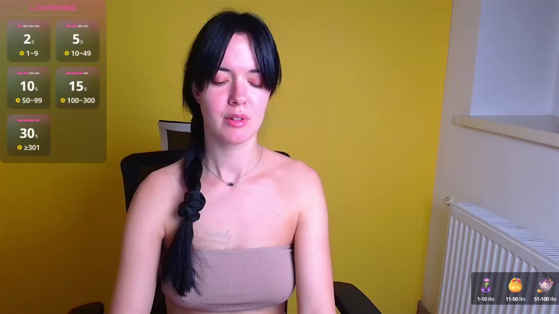 Gallery image thumbnail from Black_Red's myfreecams stream on, 11/09/2024, 07:58 image 19 of 20