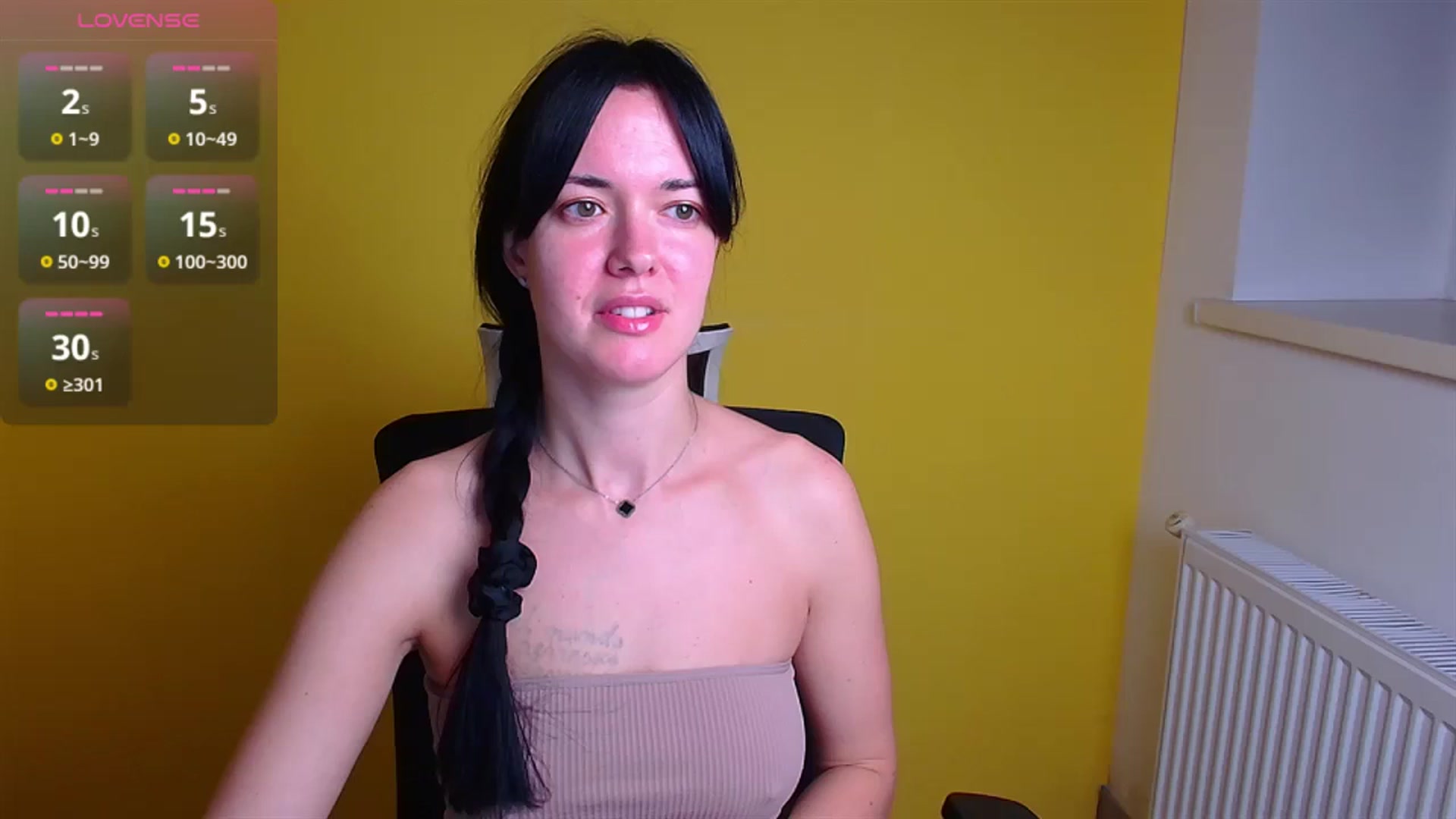 Gallery image thumbnail from Black_Red's myfreecams stream on, 11/09/2024, 08:55 image 5 of 20