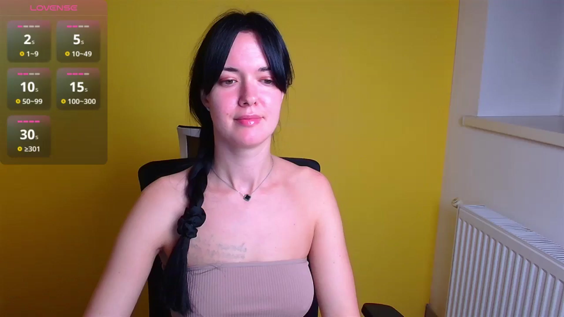 Gallery image thumbnail from Black_Red's myfreecams stream on, 11/09/2024, 08:55 image 4 of 20