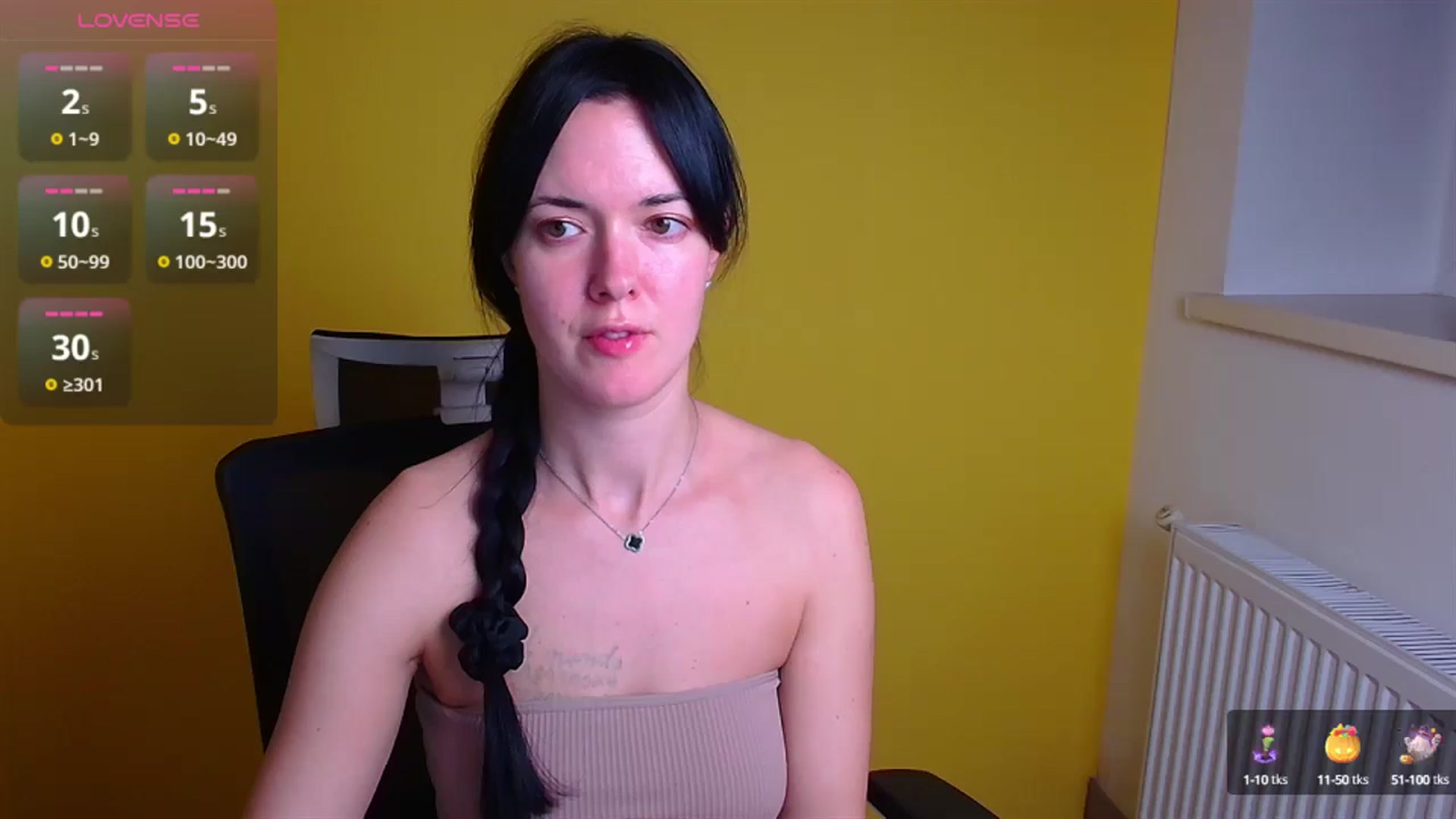 Gallery image thumbnail from Black_Red's myfreecams stream on, 11/09/2024, 11:05 image 6 of 20