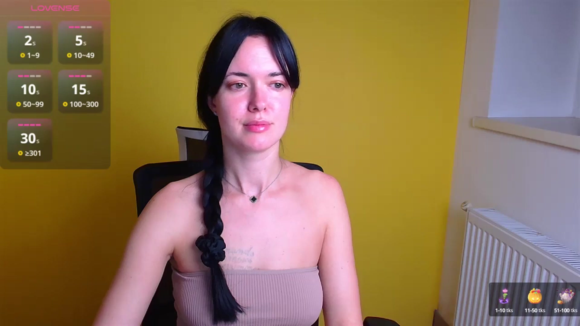 Gallery image thumbnail from Black_Red's myfreecams stream on, 11/09/2024, 11:05 image 18 of 20