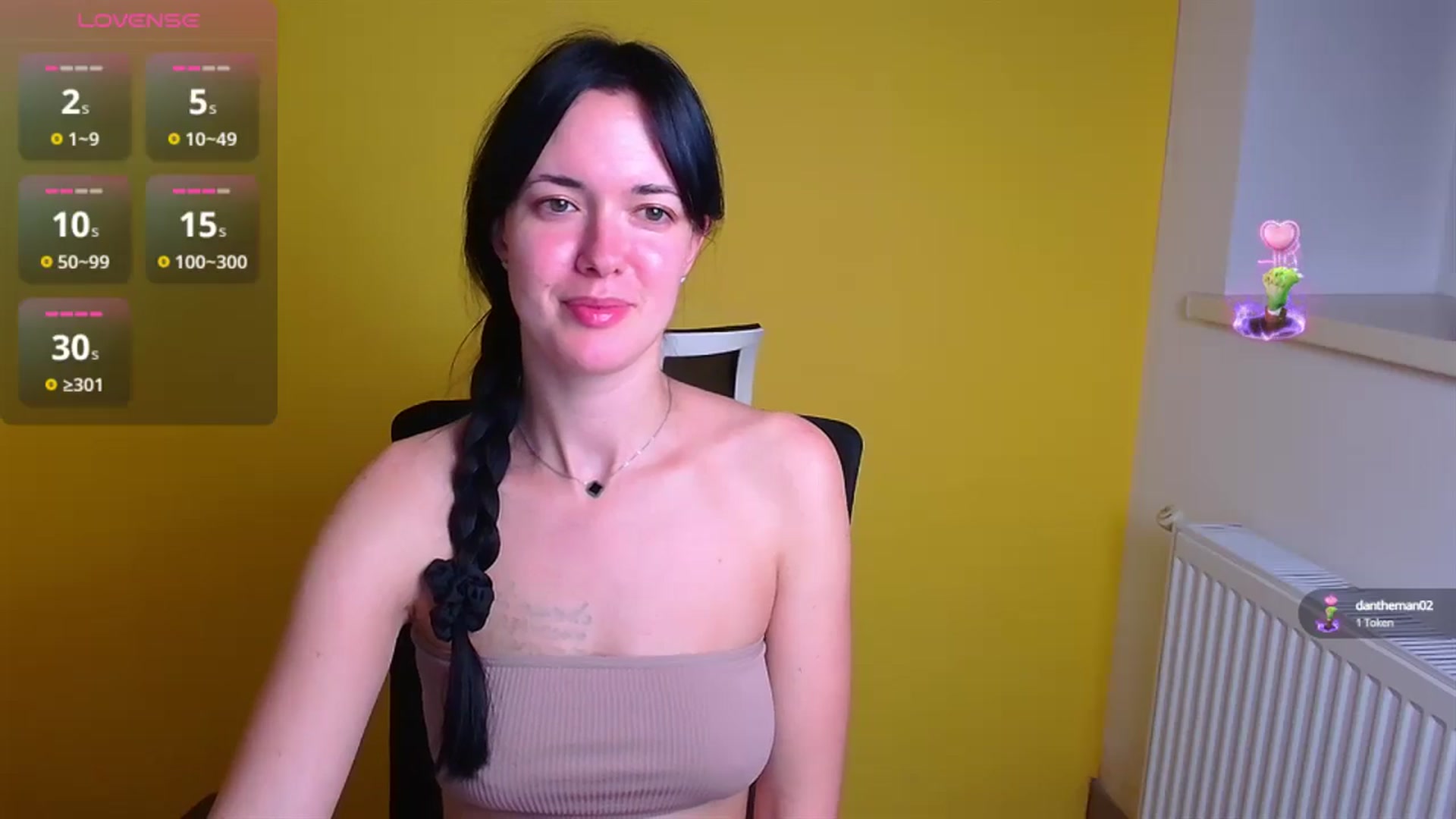 Gallery image thumbnail from Black_Red's myfreecams stream on, 11/09/2024, 11:05 image 16 of 20