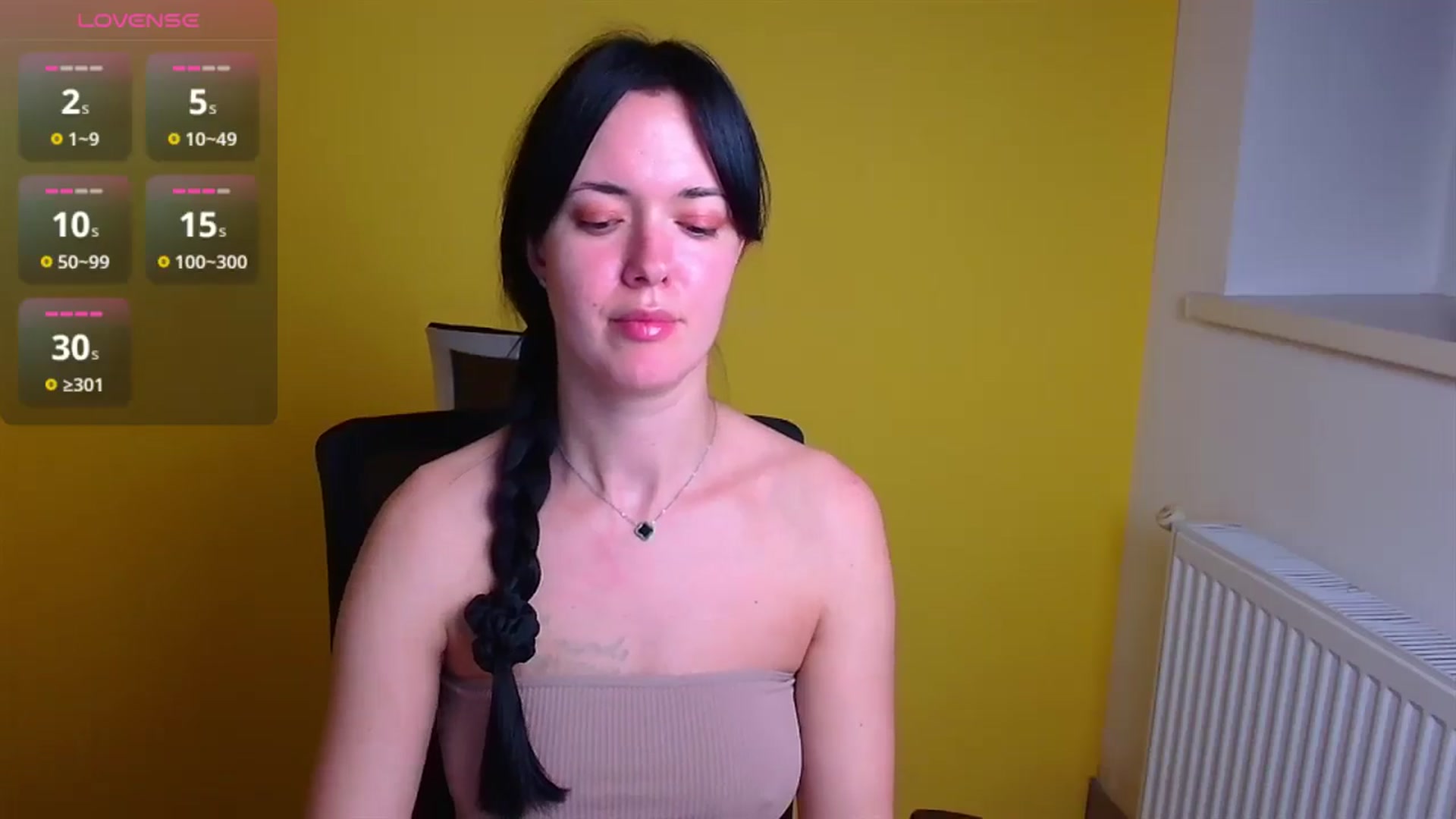 Gallery image thumbnail from Black_Red's myfreecams stream on, 11/09/2024, 11:05 image 12 of 20