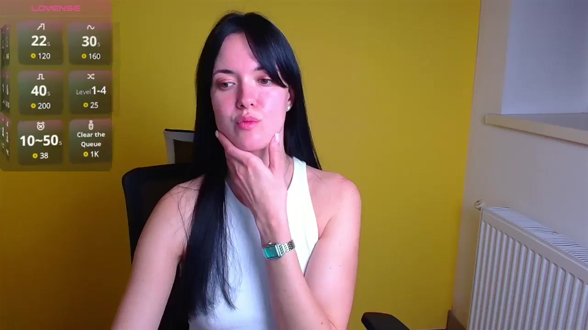 Gallery image thumbnail from Black_Red's myfreecams stream on, 11/10/2024, 10:06 image 17 of 20