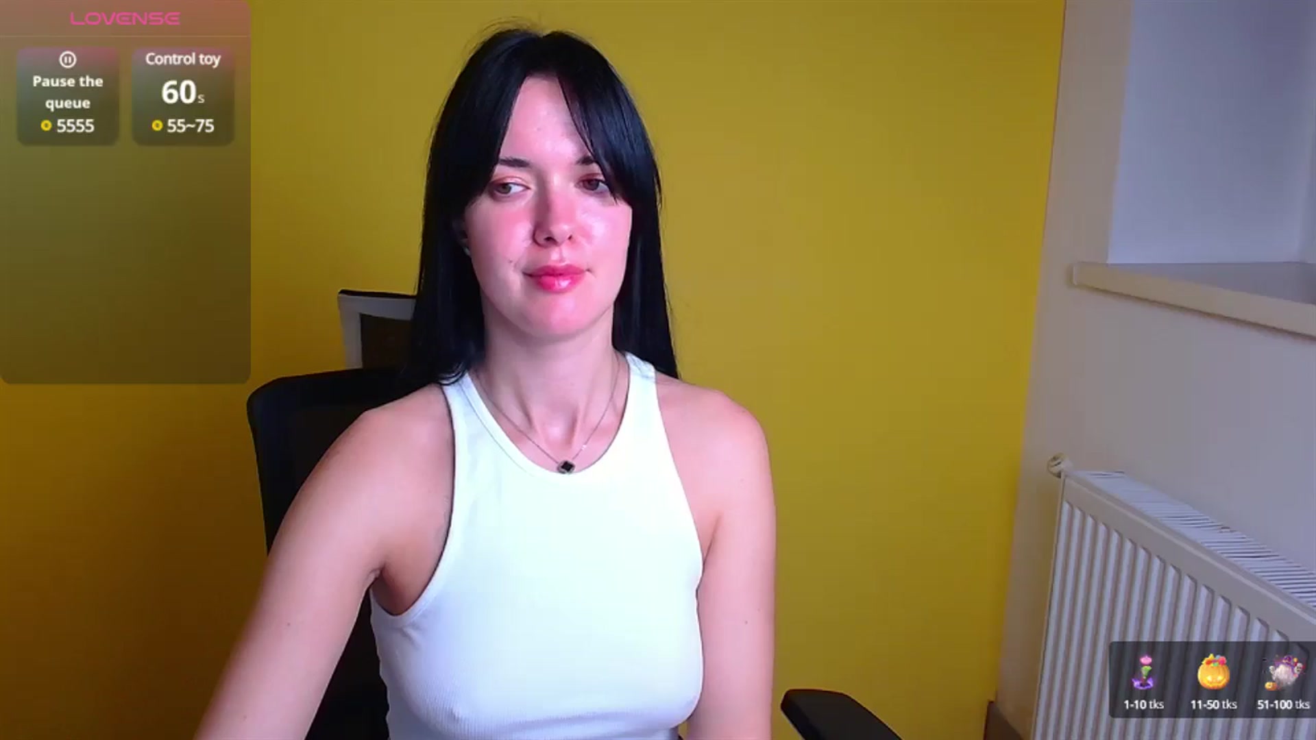 Gallery image thumbnail from Black_Red's myfreecams stream on, 11/10/2024, 10:58 image 15 of 20