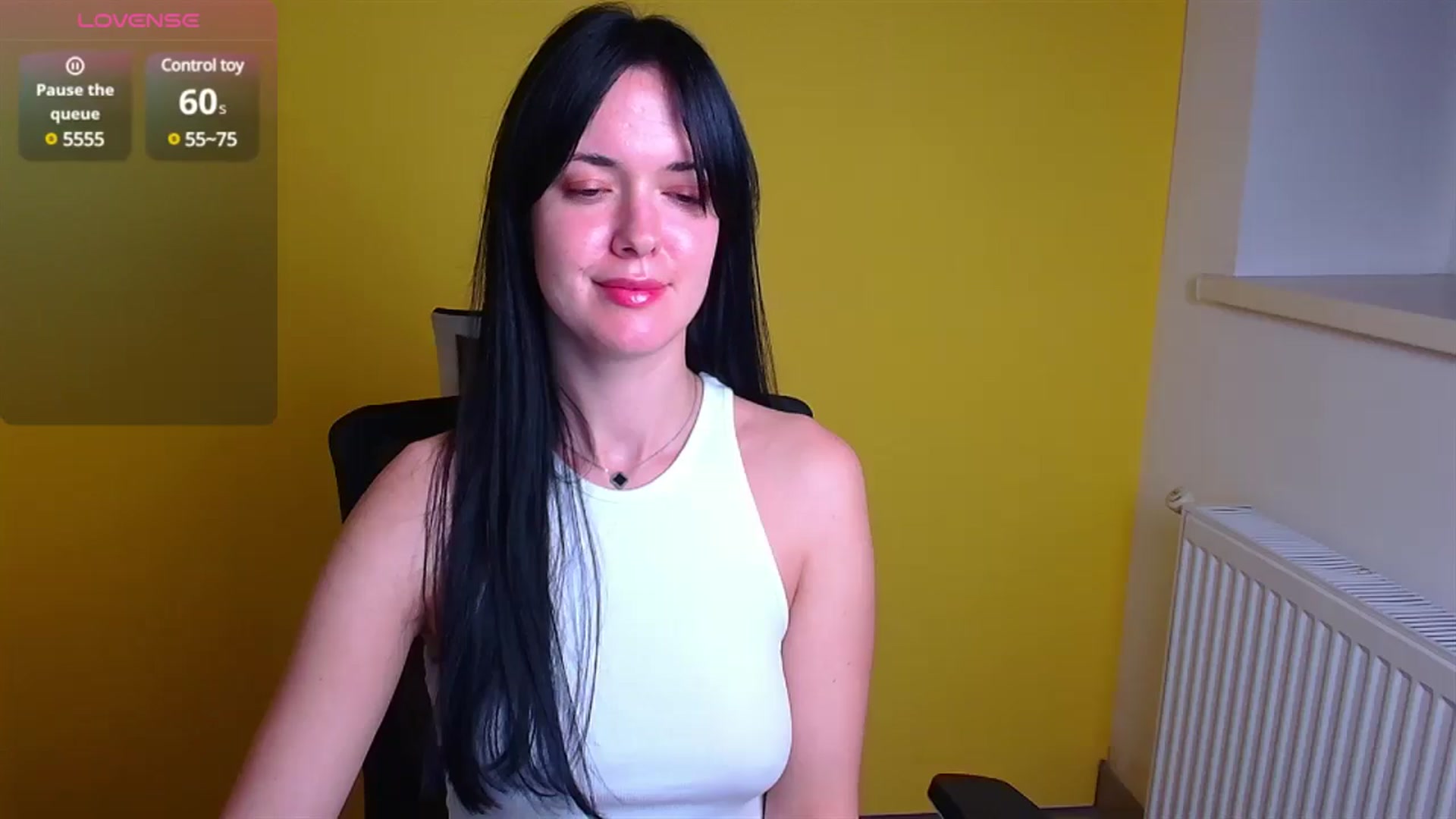 Gallery image thumbnail from Black_Red's myfreecams stream on, 11/10/2024, 13:06 image 17 of 20