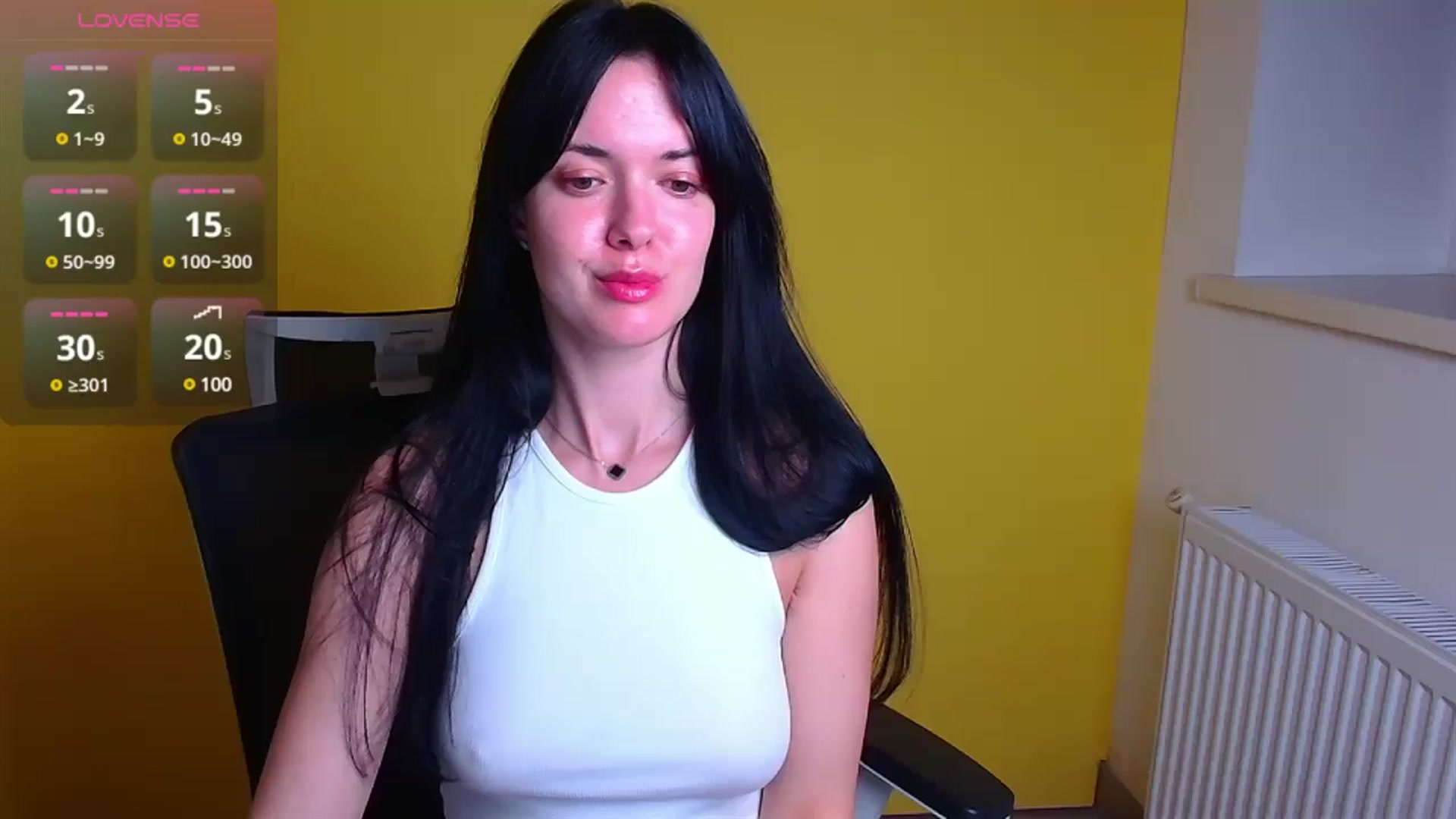 Gallery image thumbnail from Black_Red's myfreecams stream on, 11/10/2024, 13:06 image 3 of 20