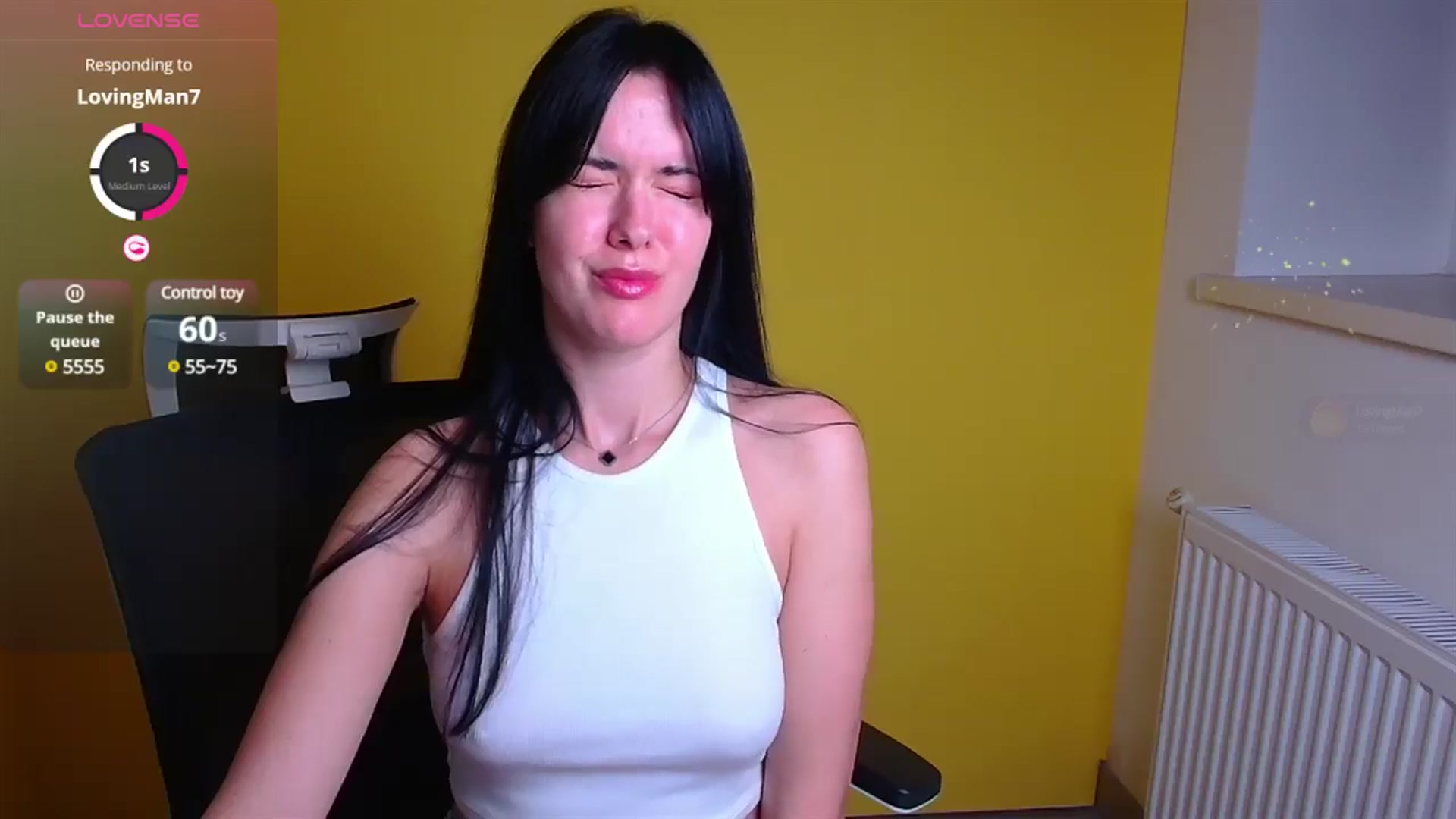 Gallery image thumbnail from Black_Red's myfreecams stream on, 11/10/2024, 13:06 image 14 of 20