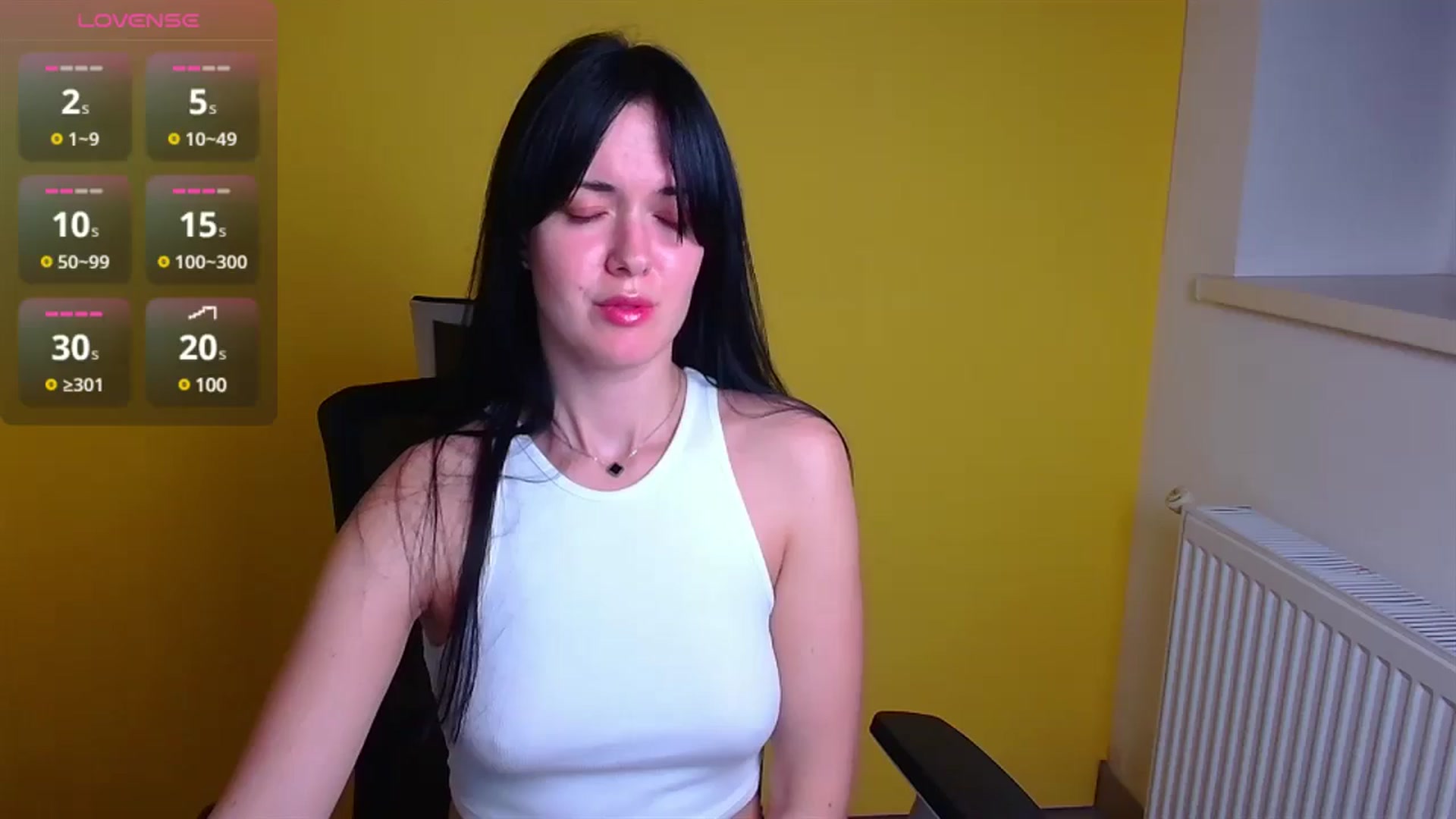 Gallery image thumbnail from Black_Red's myfreecams stream on, 11/10/2024, 13:06 image 11 of 20