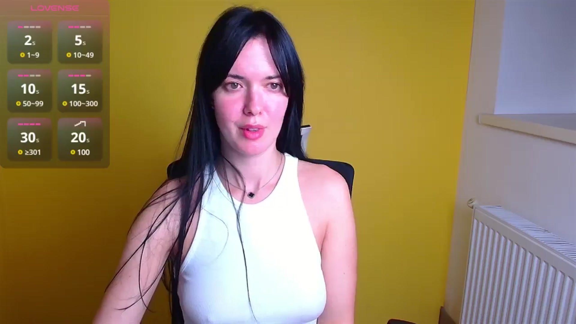 Gallery image thumbnail from Black_Red's myfreecams stream on, 11/10/2024, 19:37 image 16 of 20