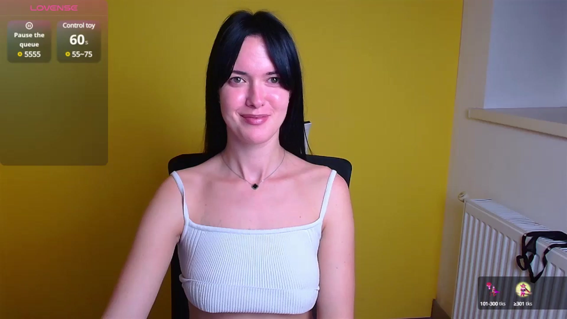 Gallery image thumbnail from Black_Red's myfreecams stream on, 11/11/2024, 21:22 image 19 of 20