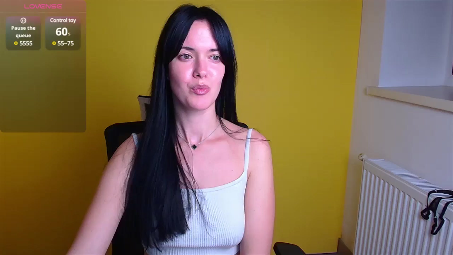 Gallery image thumbnail from Black_Red's myfreecams stream on, 11/11/2024, 21:50 image 13 of 20