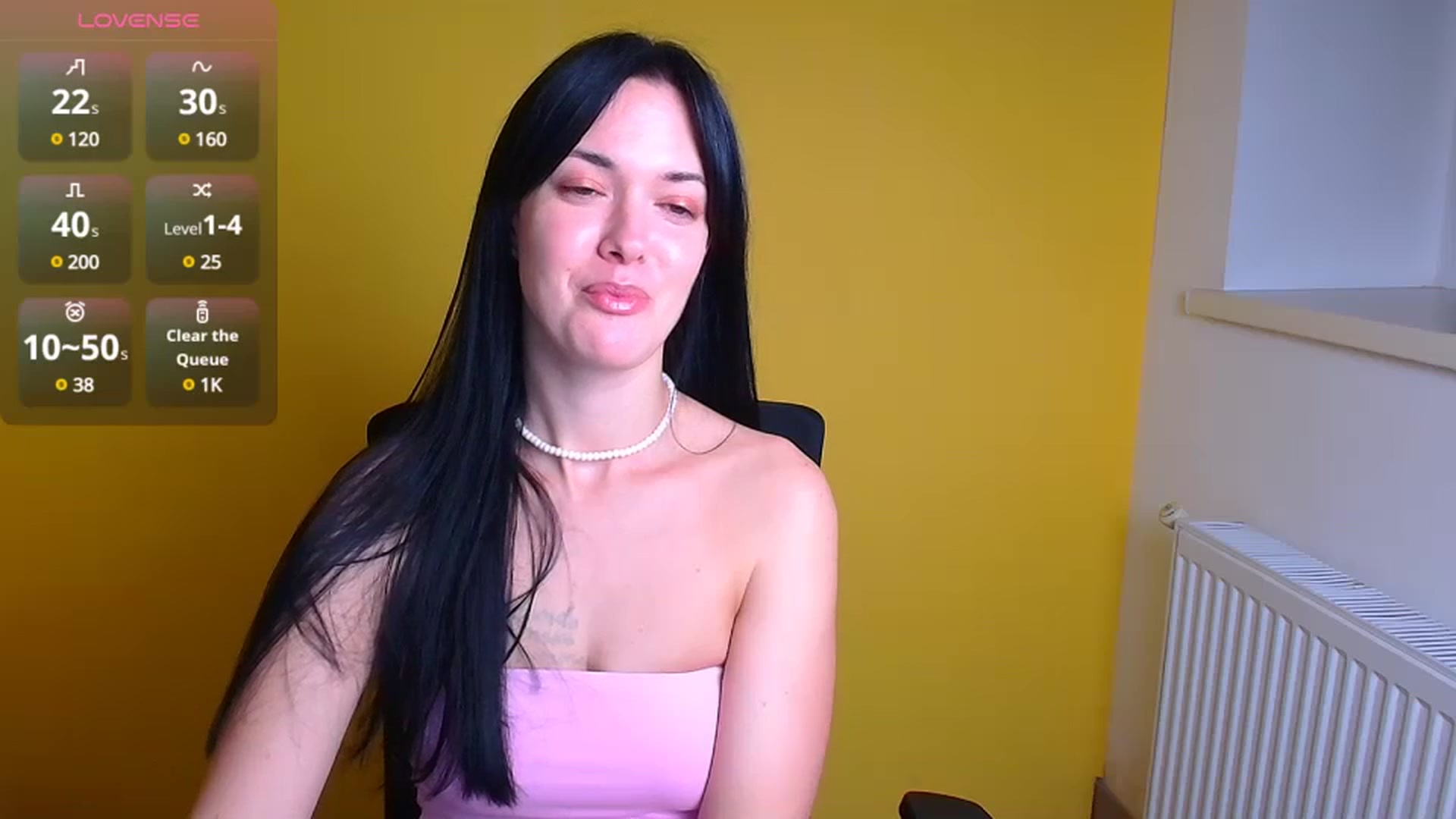 Gallery image thumbnail from Black_Red's myfreecams stream on, 11/14/2024, 14:18 image 5 of 20
