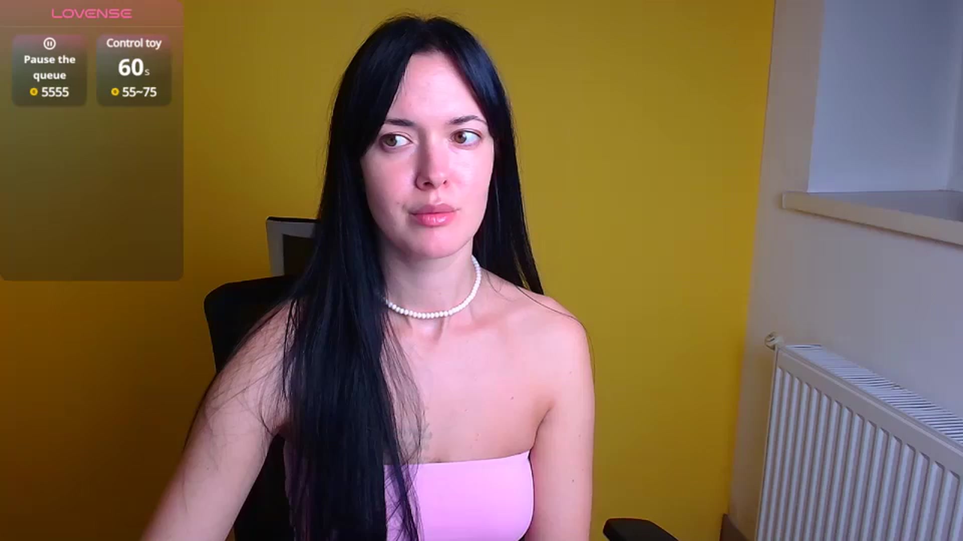Gallery image thumbnail from Black_Red's myfreecams stream on, 11/14/2024, 14:18 image 7 of 20