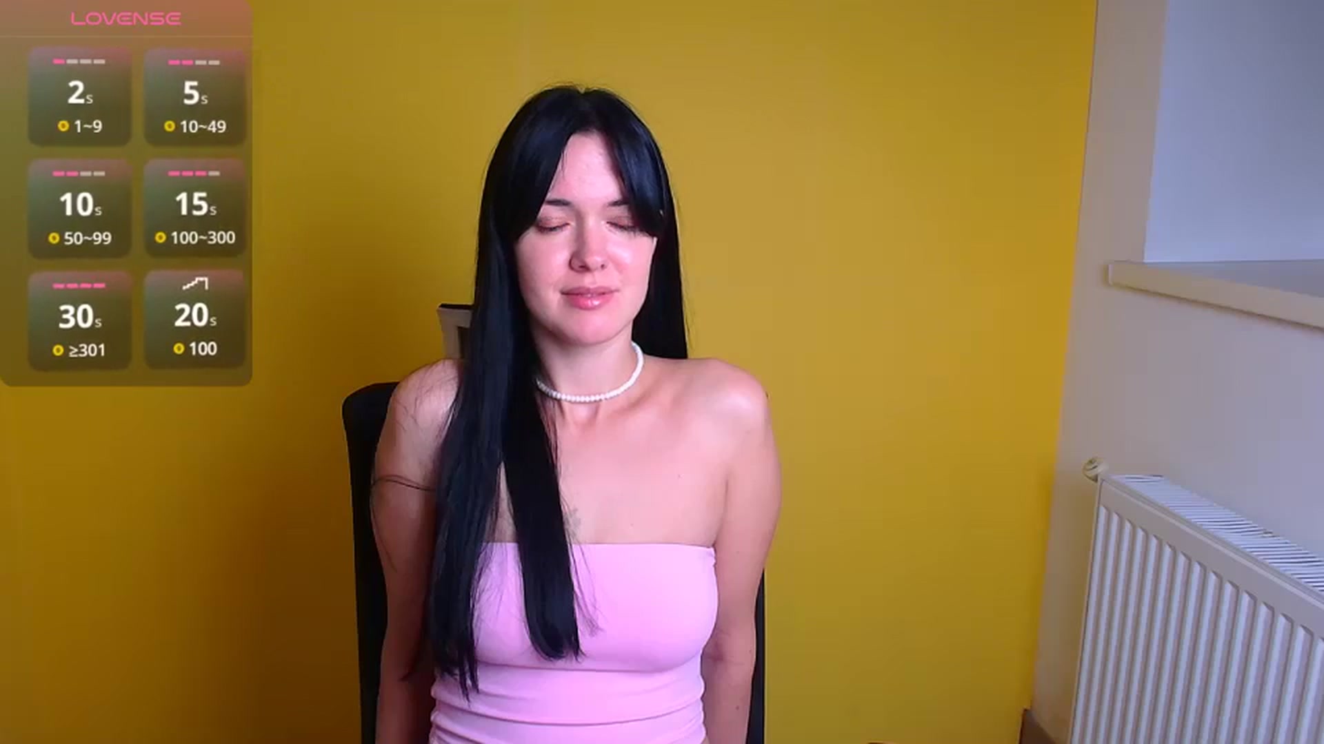Gallery image thumbnail from Black_Red's myfreecams stream on, 11/14/2024, 14:18 image 12 of 20