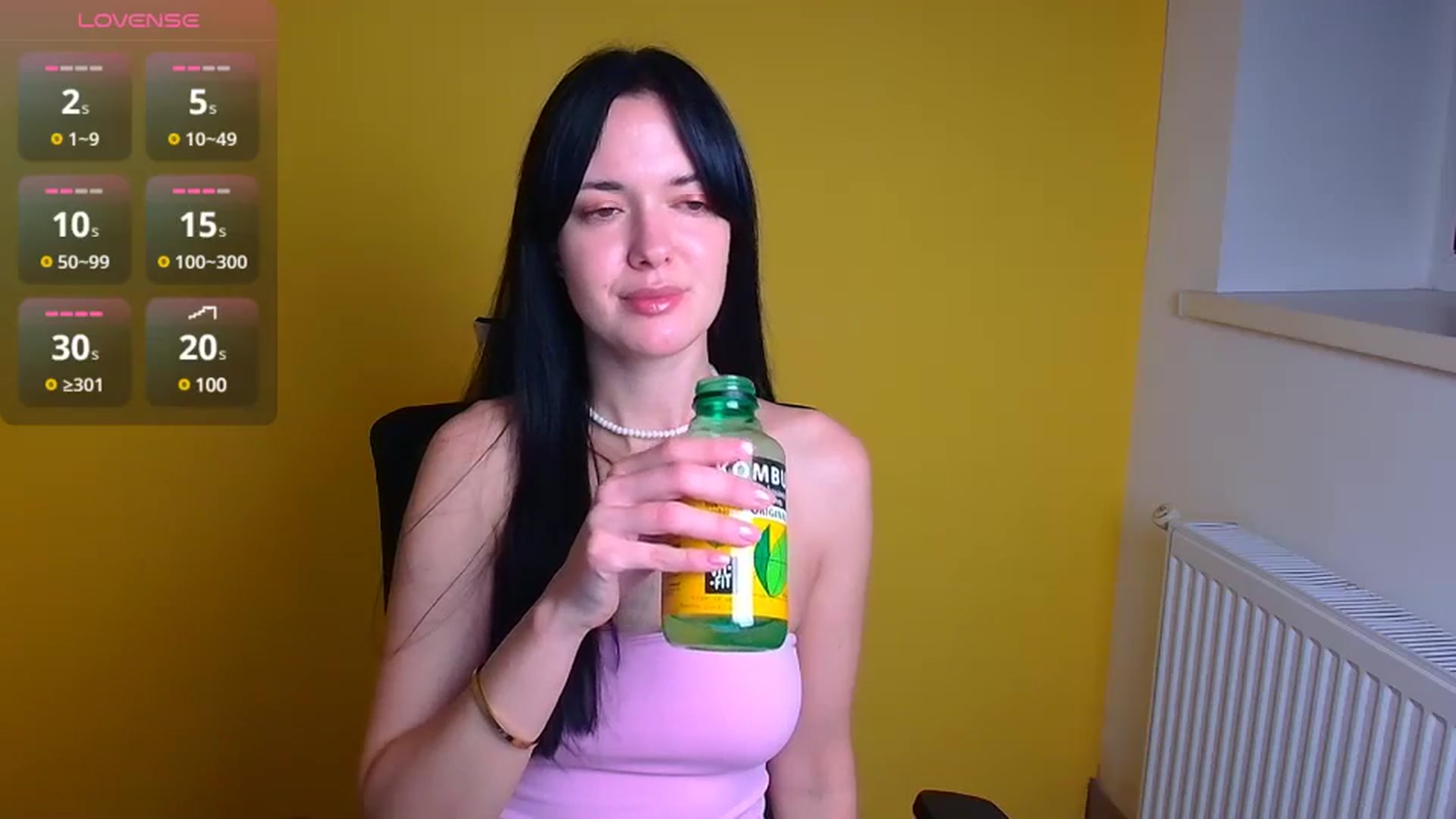 Gallery image thumbnail from Black_Red's myfreecams stream on, 11/14/2024, 14:18 image 3 of 20