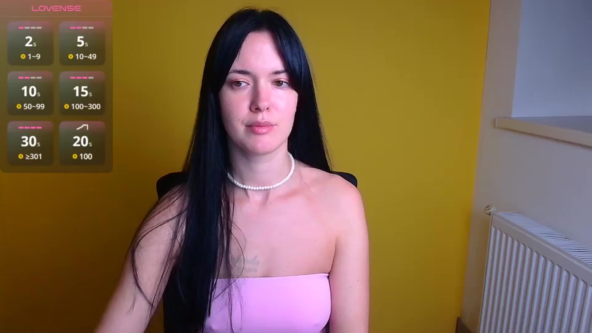 Gallery image thumbnail from Black_Red's myfreecams stream on, 11/14/2024, 14:18 image 13 of 20