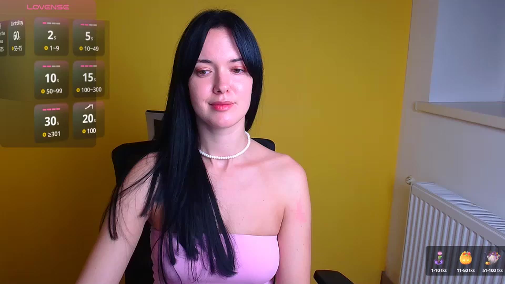 Gallery image thumbnail from Black_Red's myfreecams stream on, 11/14/2024, 15:13 image 11 of 20