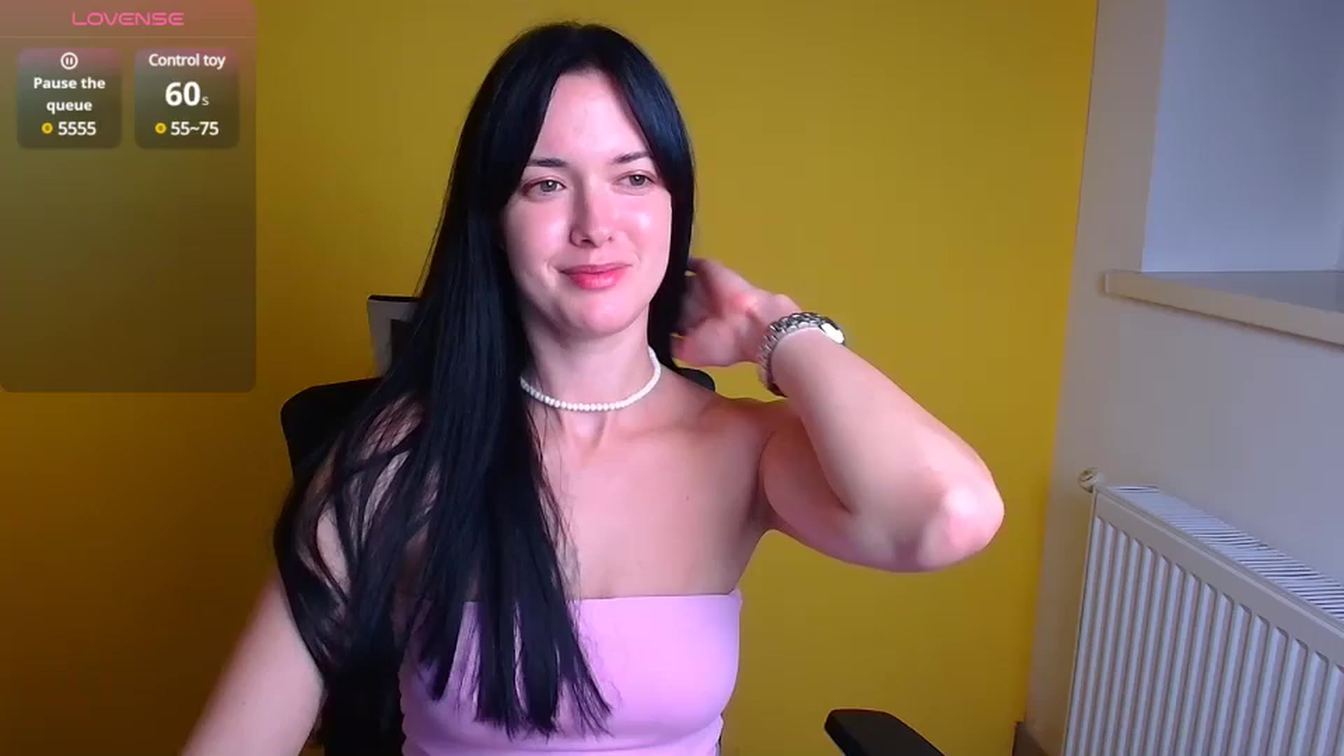 Gallery image thumbnail from Black_Red's myfreecams stream on, 11/14/2024, 15:13 image 17 of 20