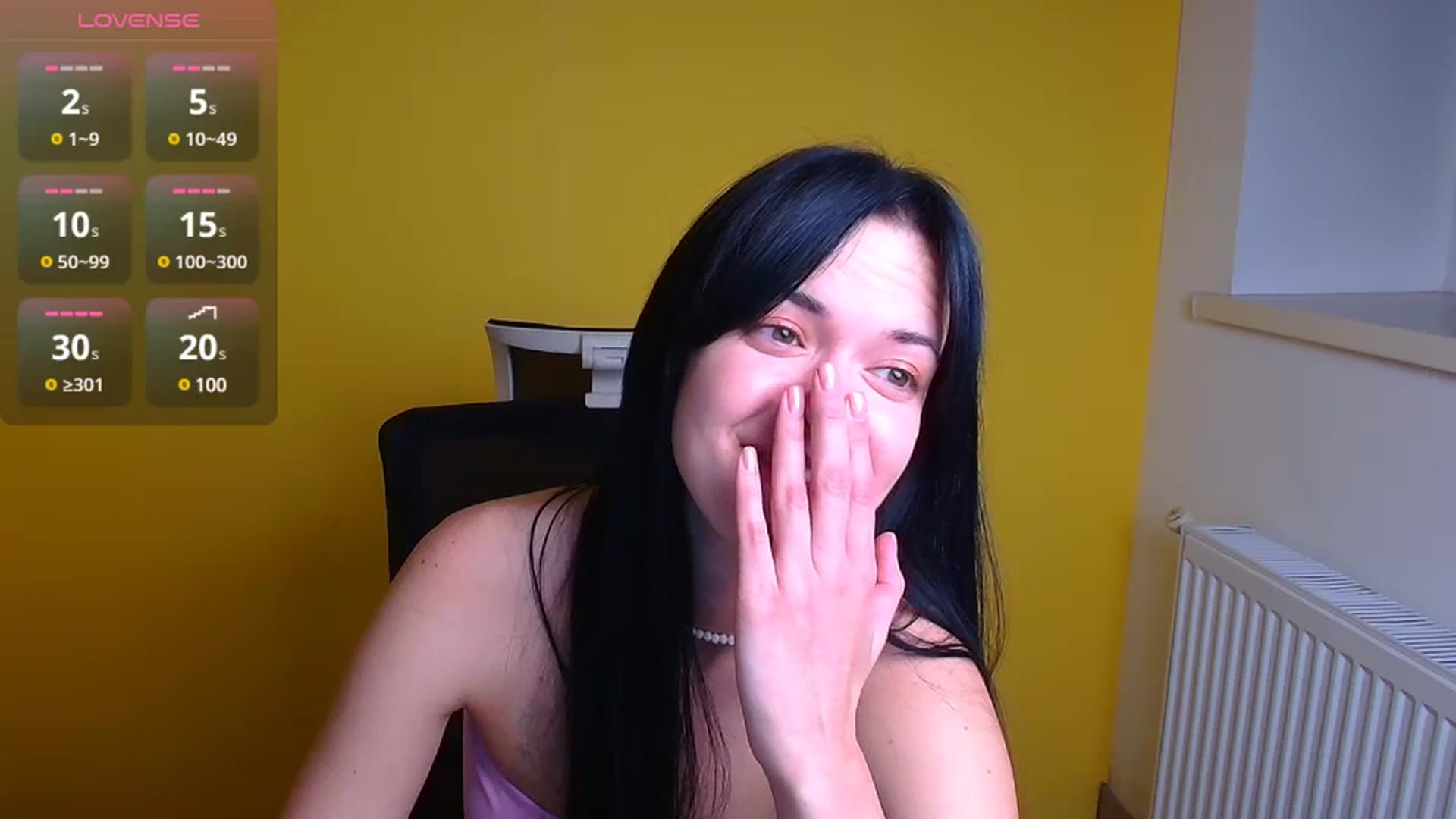 Gallery image thumbnail from Black_Red's myfreecams stream on, 11/14/2024, 17:30 image 18 of 20