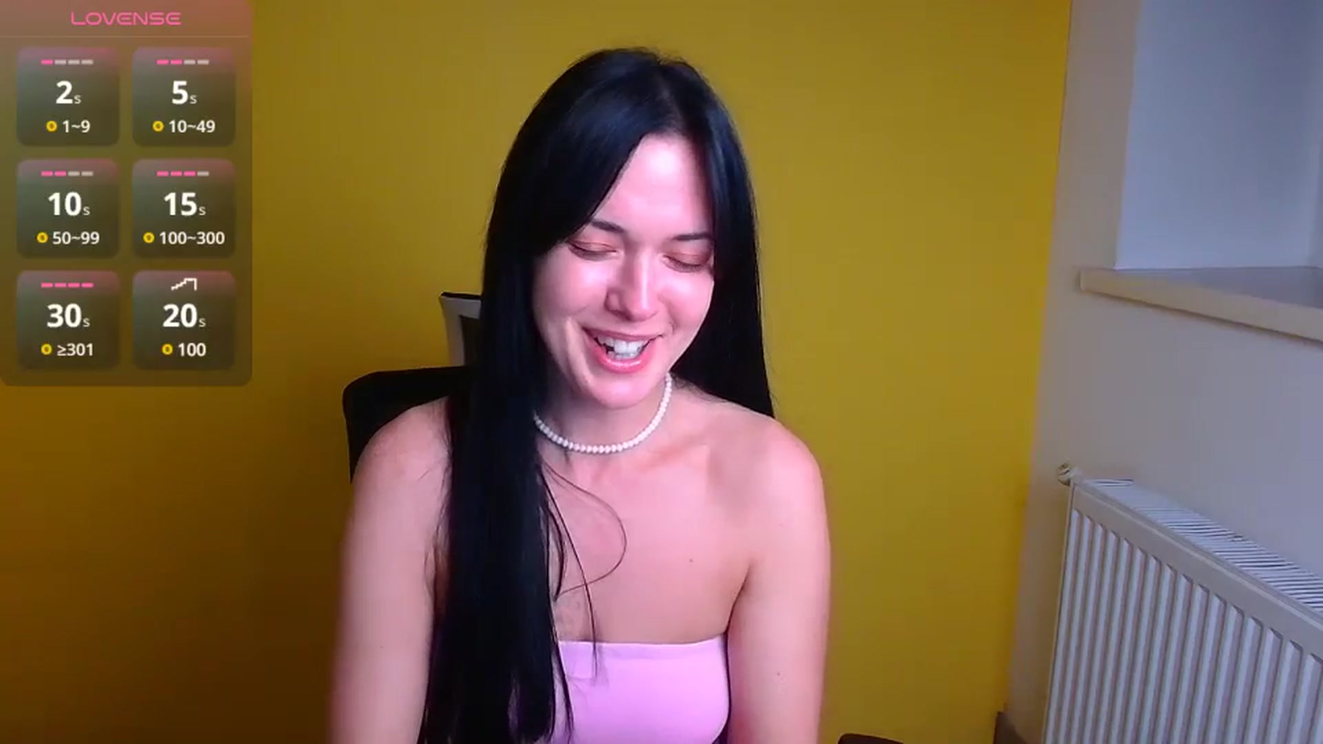 Gallery image thumbnail from Black_Red's myfreecams stream on, 11/14/2024, 17:30 image 11 of 20