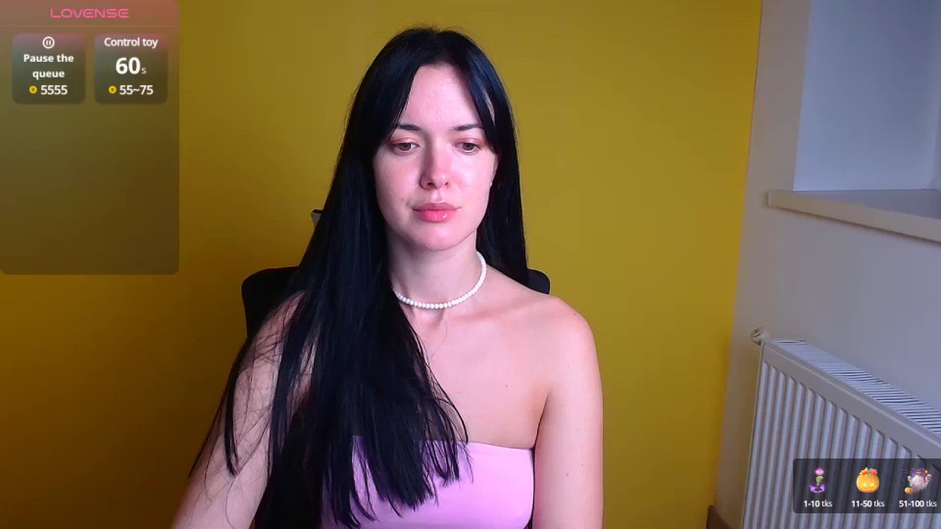 Gallery image thumbnail from Black_Red's myfreecams stream on, 11/14/2024, 17:30 image 8 of 20