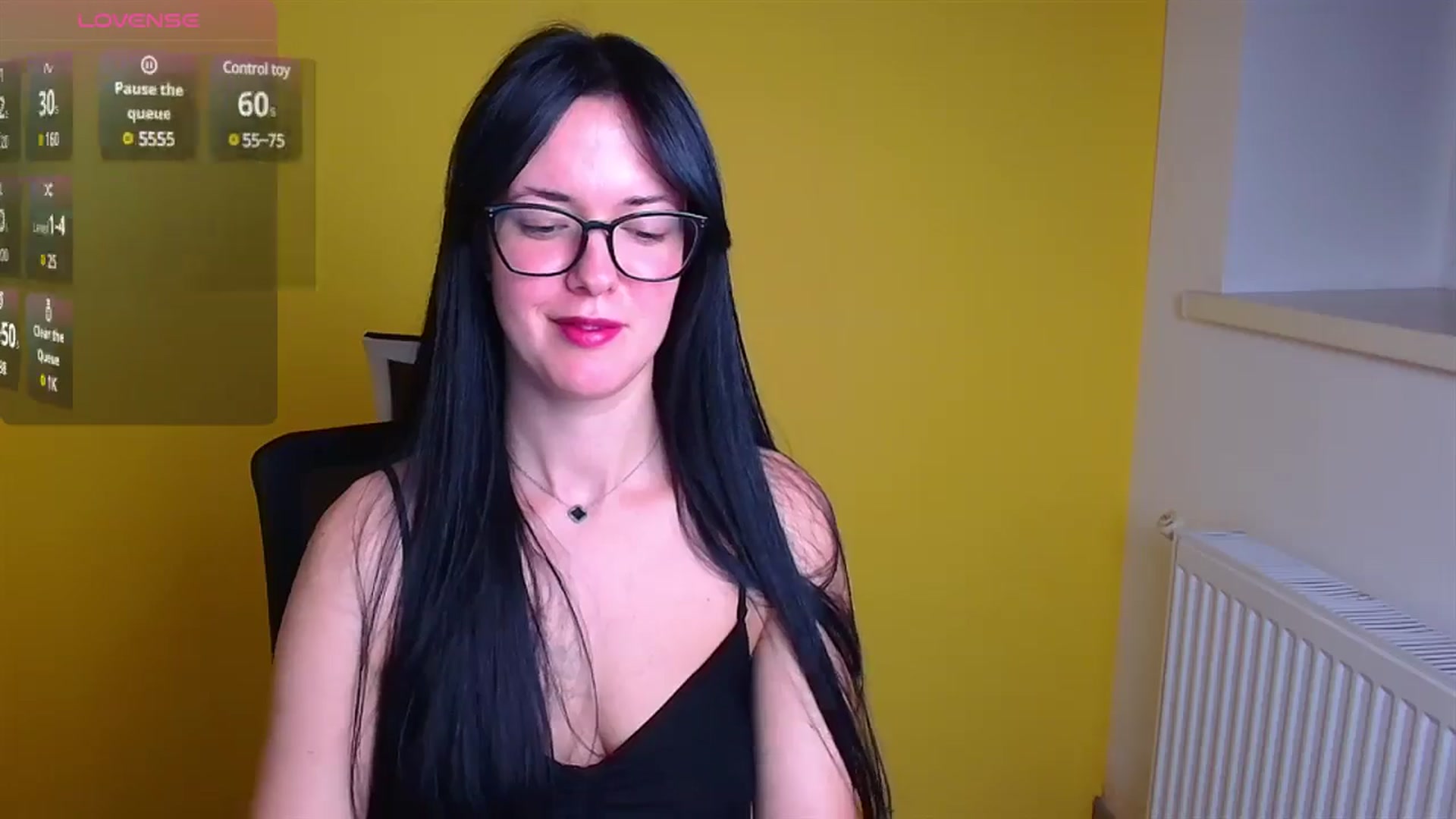 Gallery image thumbnail from Black_Red's myfreecams stream on, 11/15/2024, 14:50 image 11 of 20